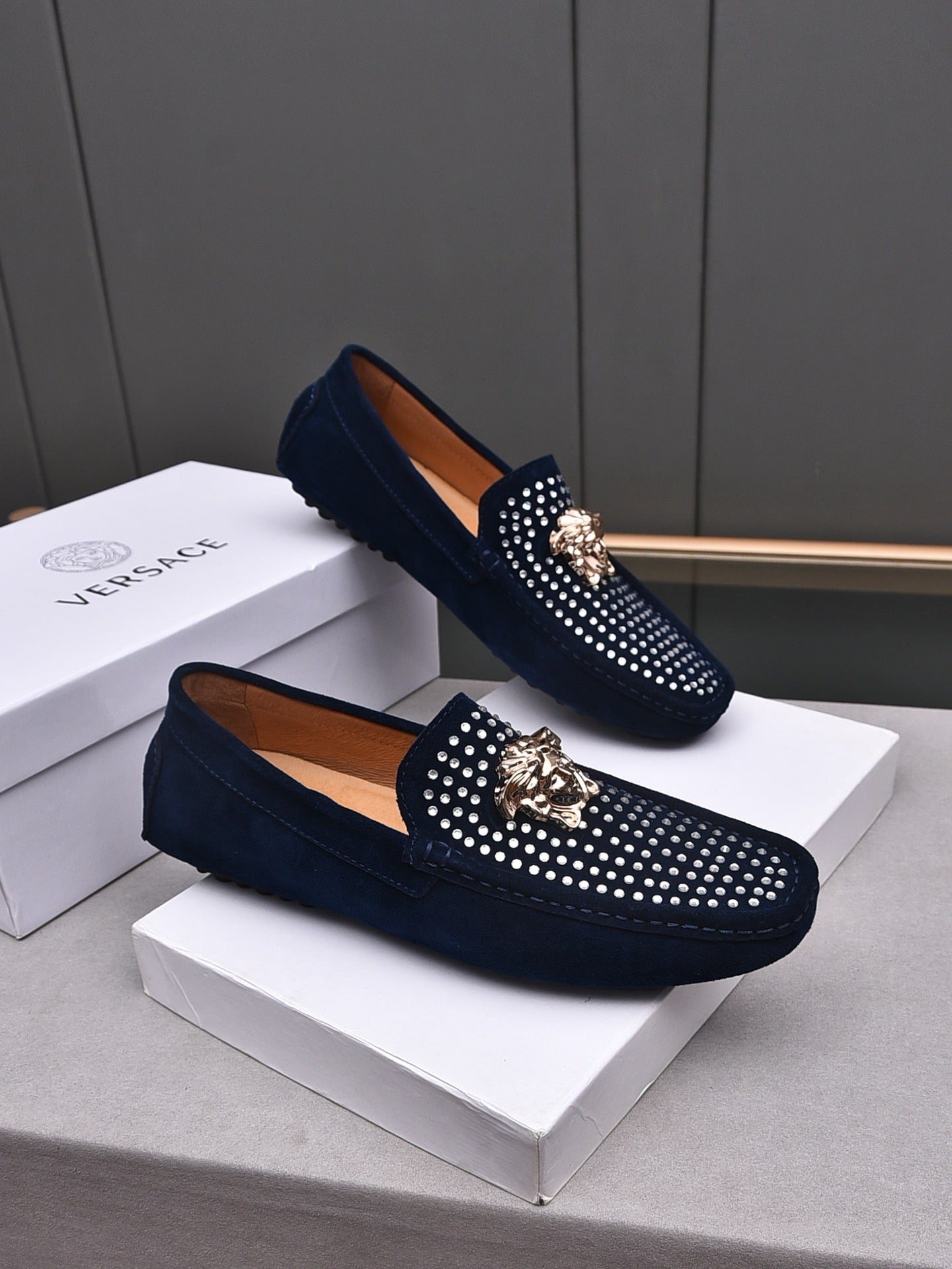 LuxluxHouse Best Quality Shoes Versace