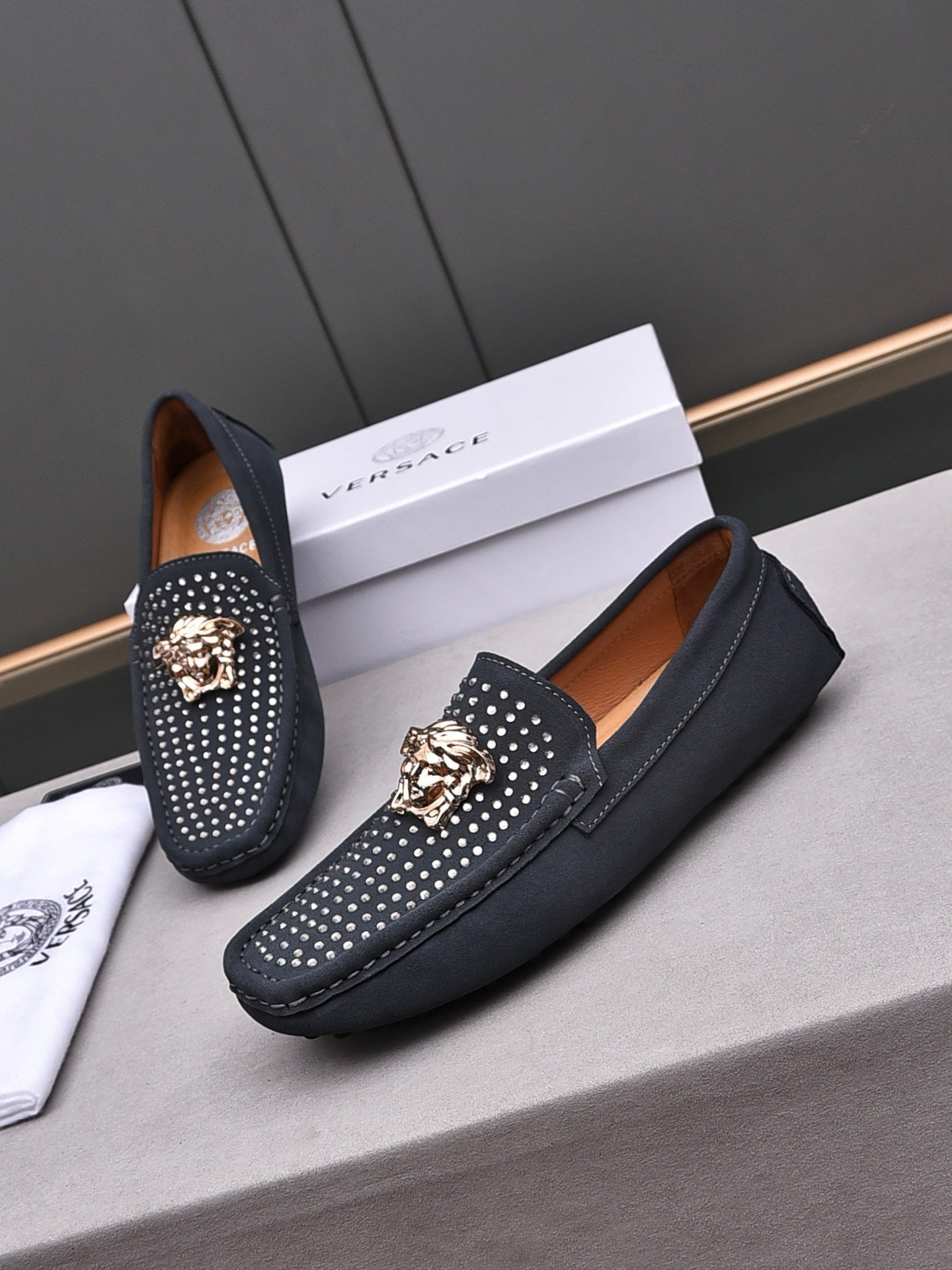 LuxluxHouse Best Quality Shoes Versace