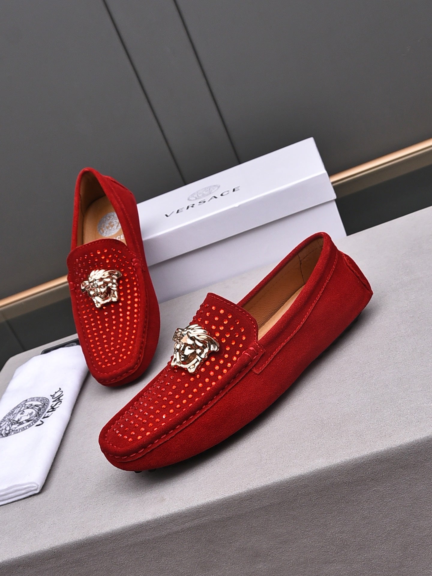 LuxluxHouse Best Quality Shoes Versace