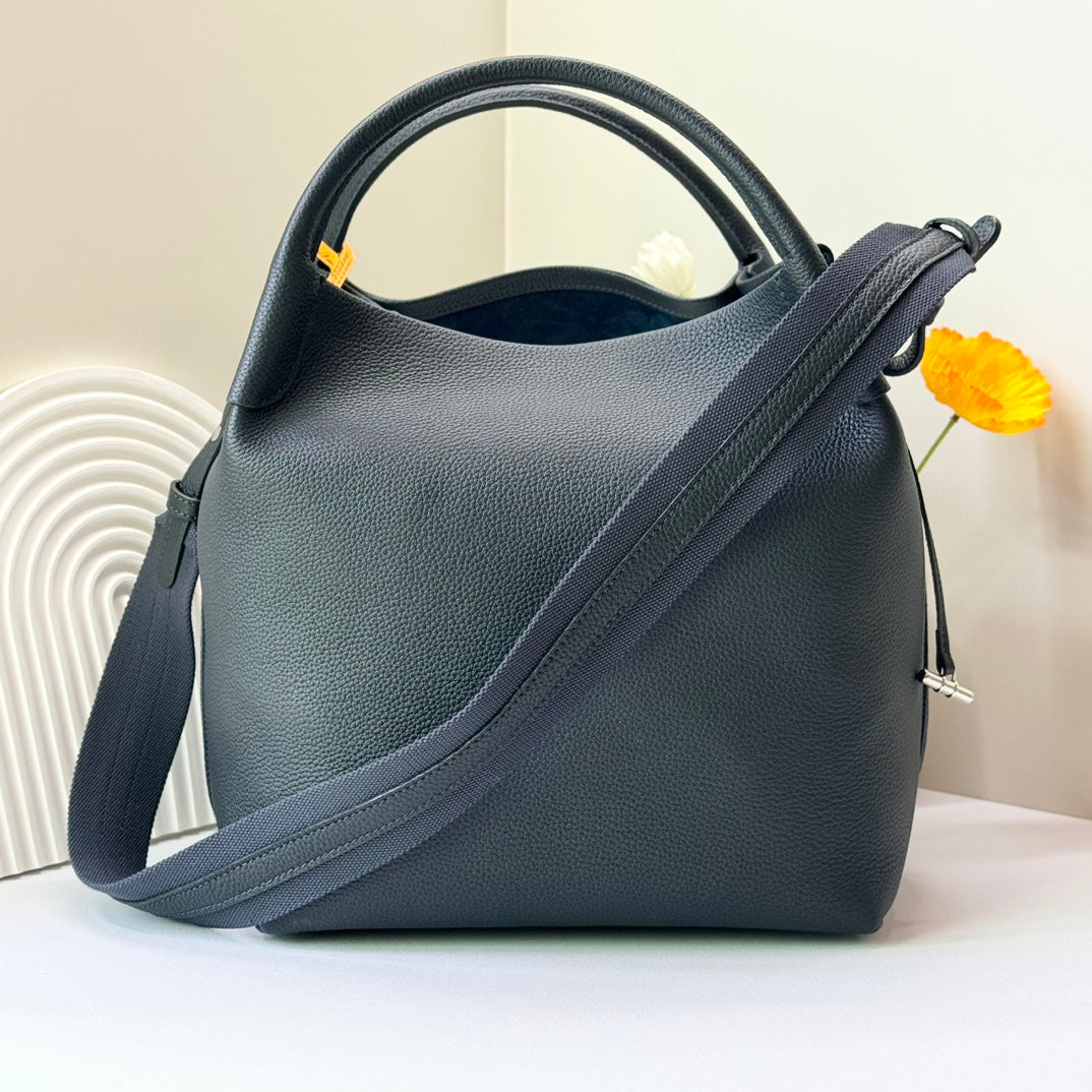 LuxluxHouse Best Quality Bags Loro Piana Women