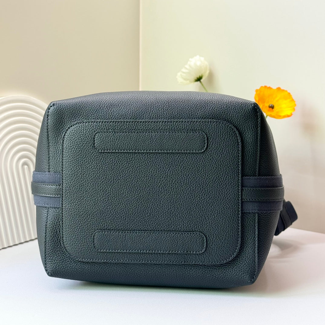 LuxluxHouse Best Quality Bags Loro Piana Women