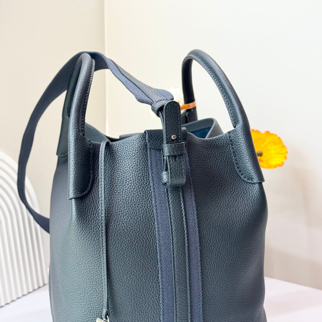 LuxluxHouse Best Quality Bags Loro Piana Women