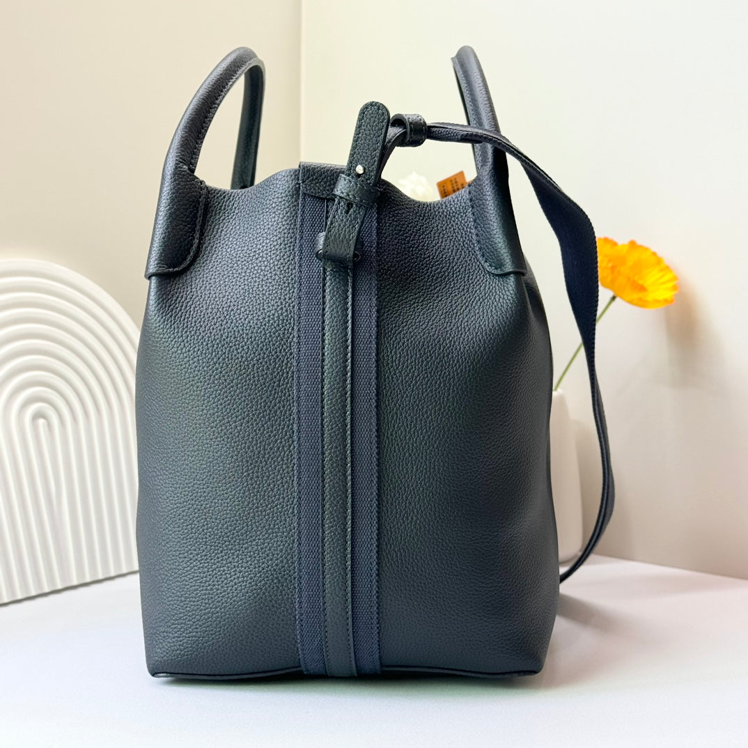 LuxluxHouse Best Quality Bags Loro Piana Women