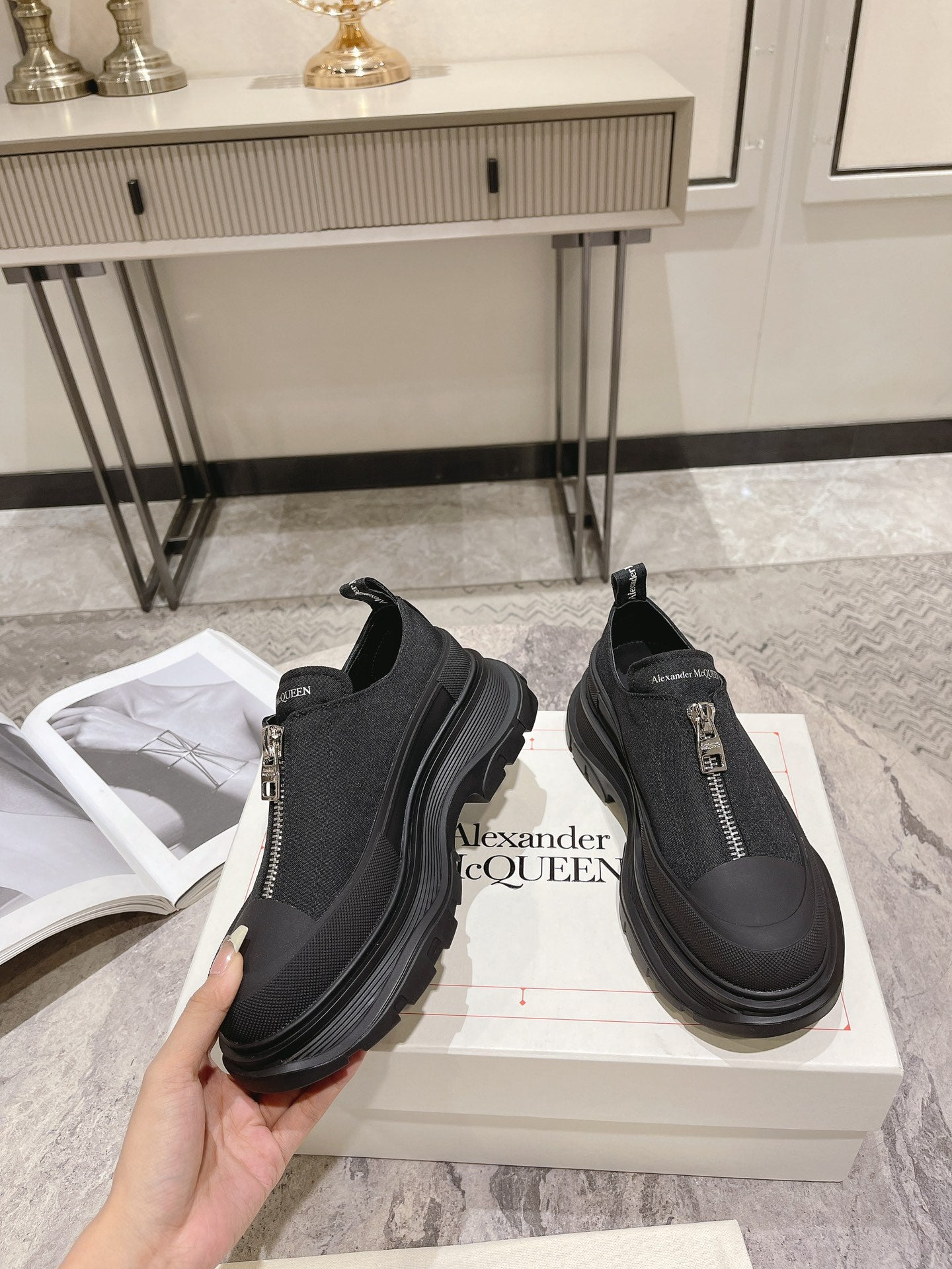 LuxluxHouse Best Quality Shoes Alexander McQueen