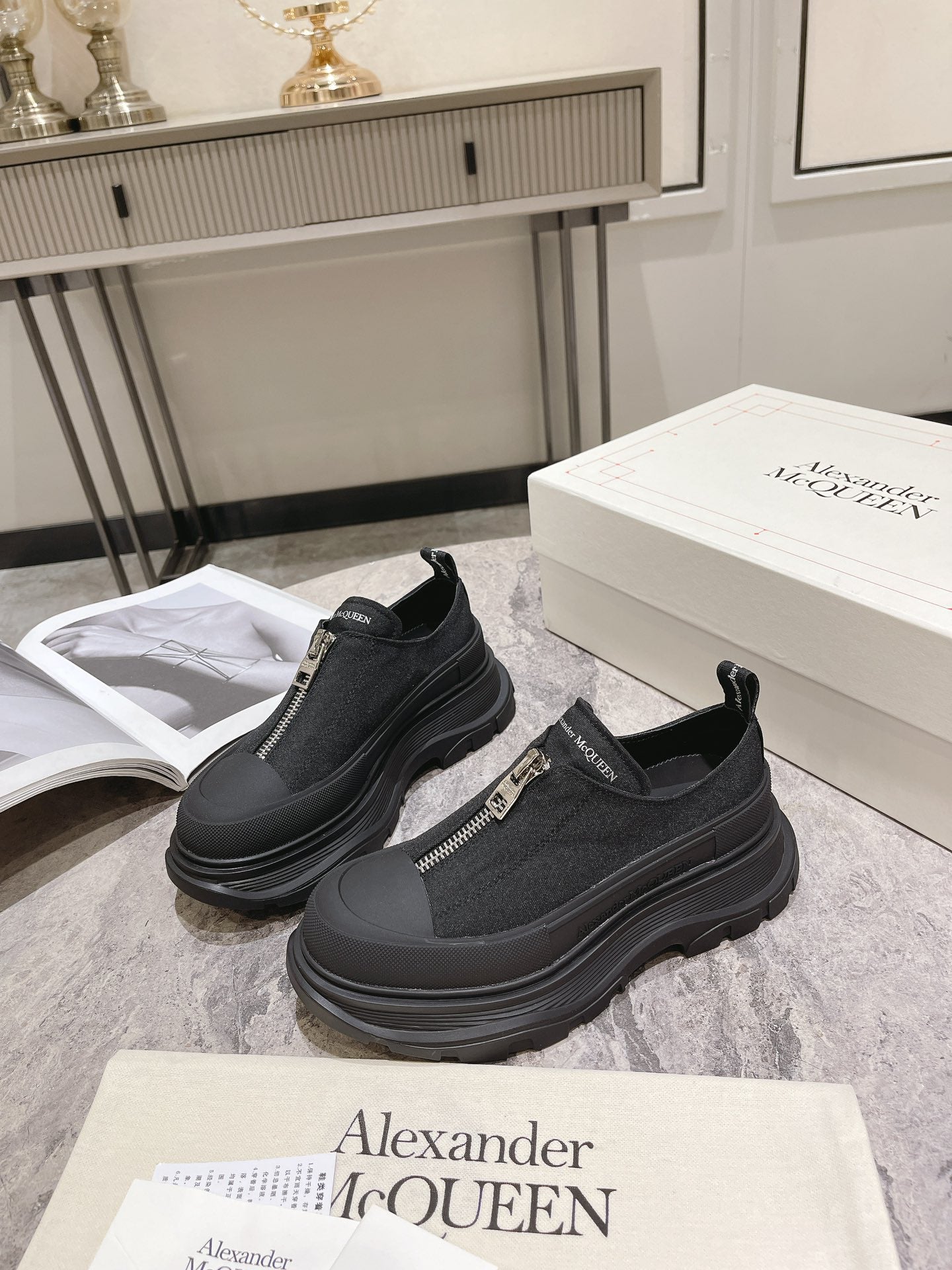 LuxluxHouse Best Quality Shoes Alexander McQueen