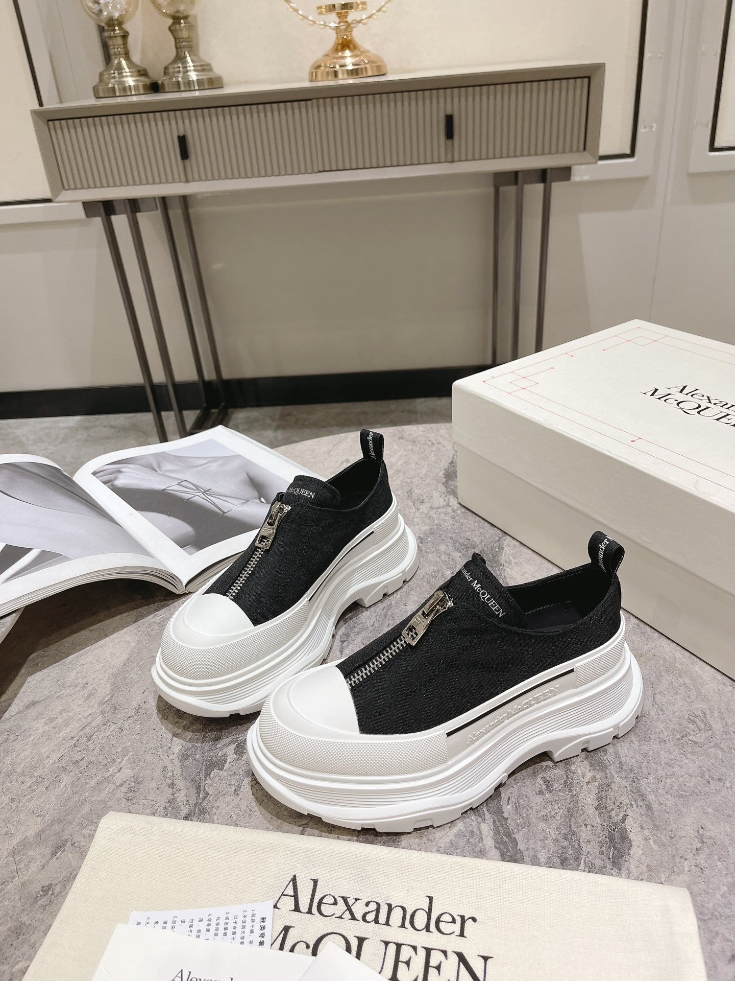 LuxluxHouse Best Quality Shoes Alexander McQueen