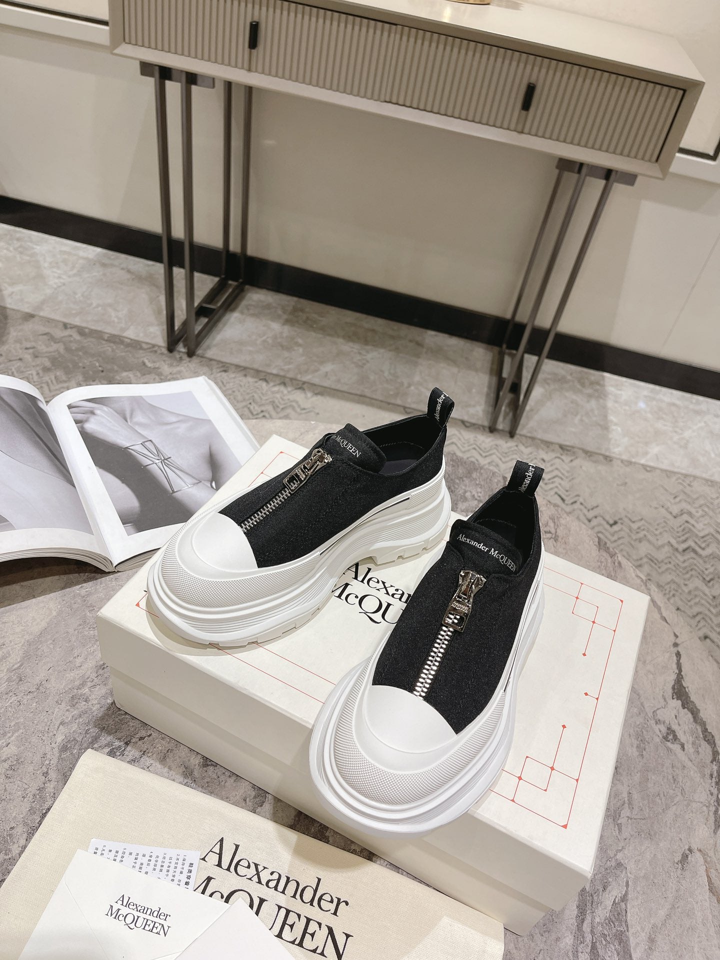 LuxluxHouse Best Quality Shoes Alexander McQueen