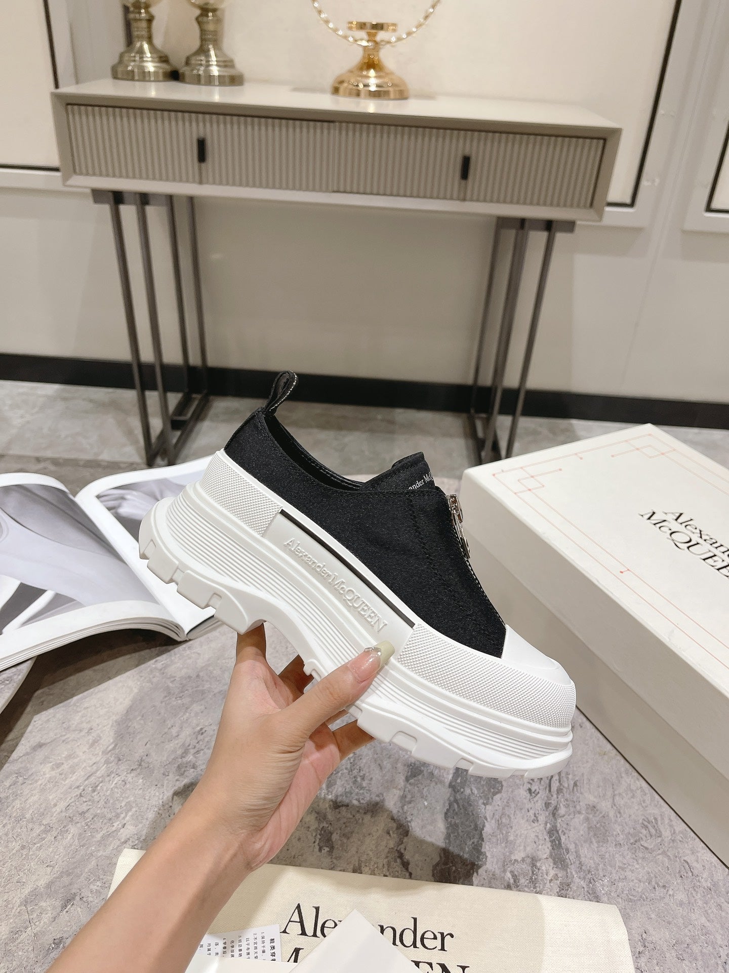 LuxluxHouse Best Quality Shoes Alexander McQueen