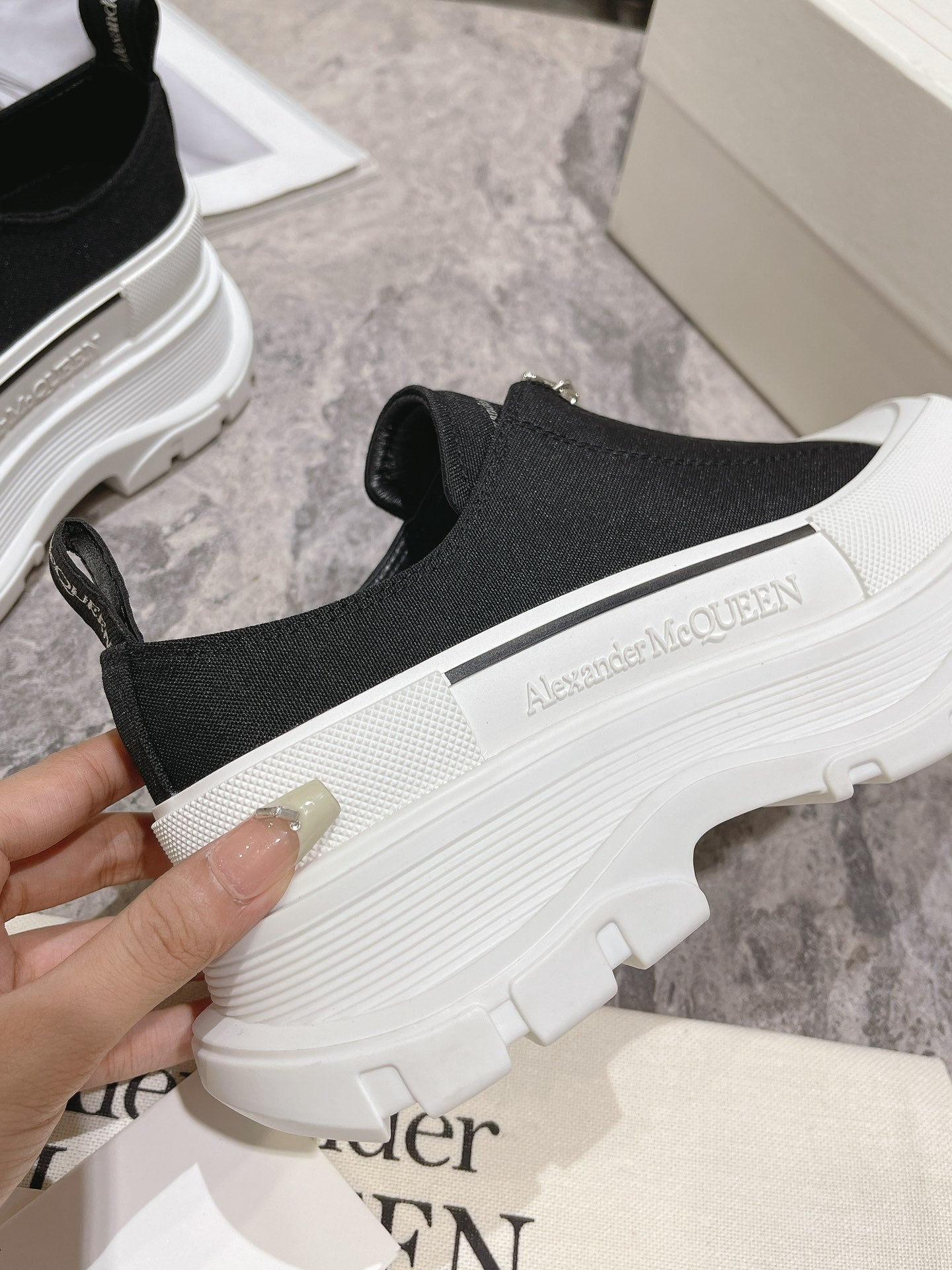 LuxluxHouse Best Quality Shoes Alexander McQueen