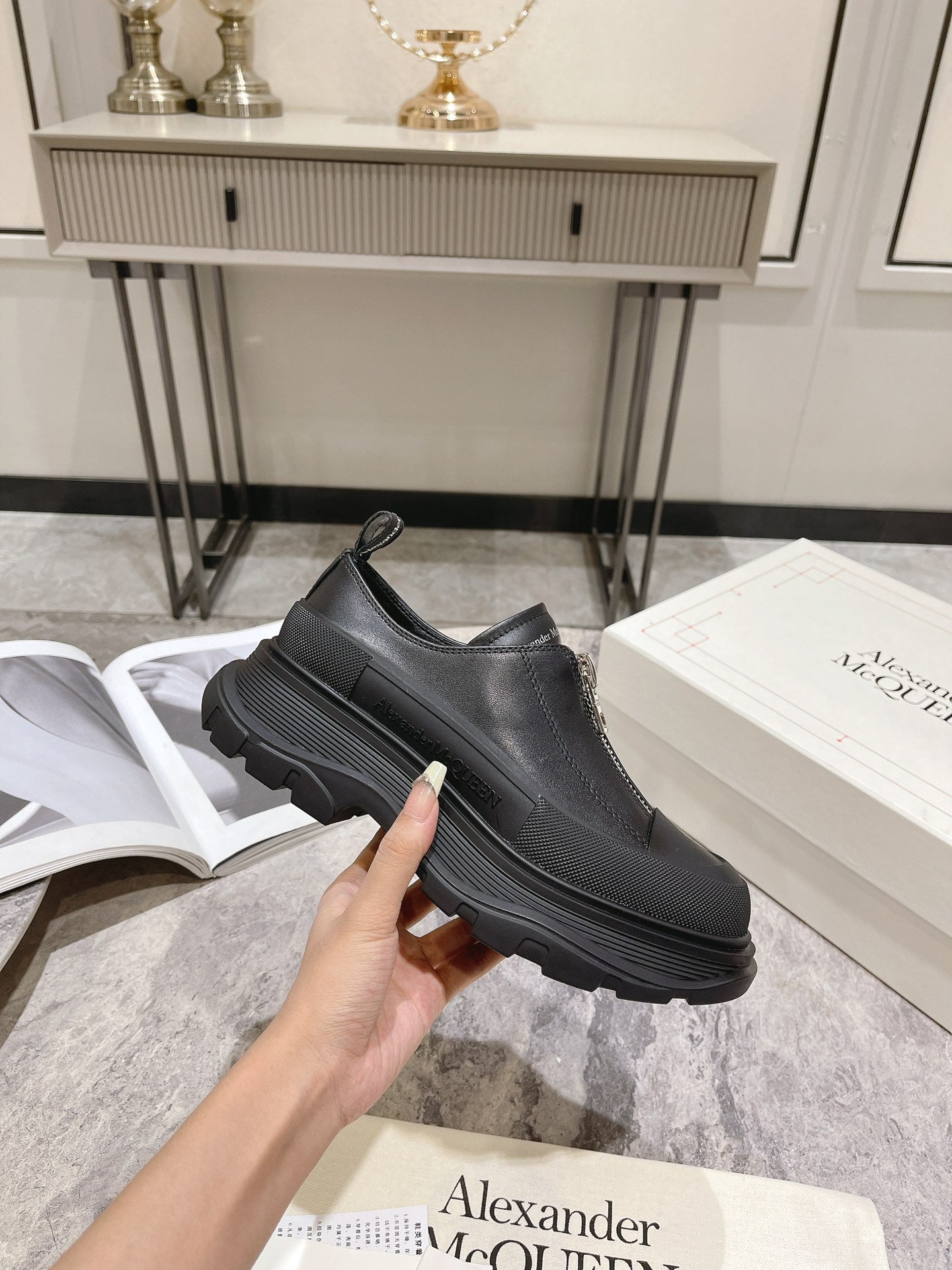 LuxluxHouse Best Quality Shoes Alexander McQueen