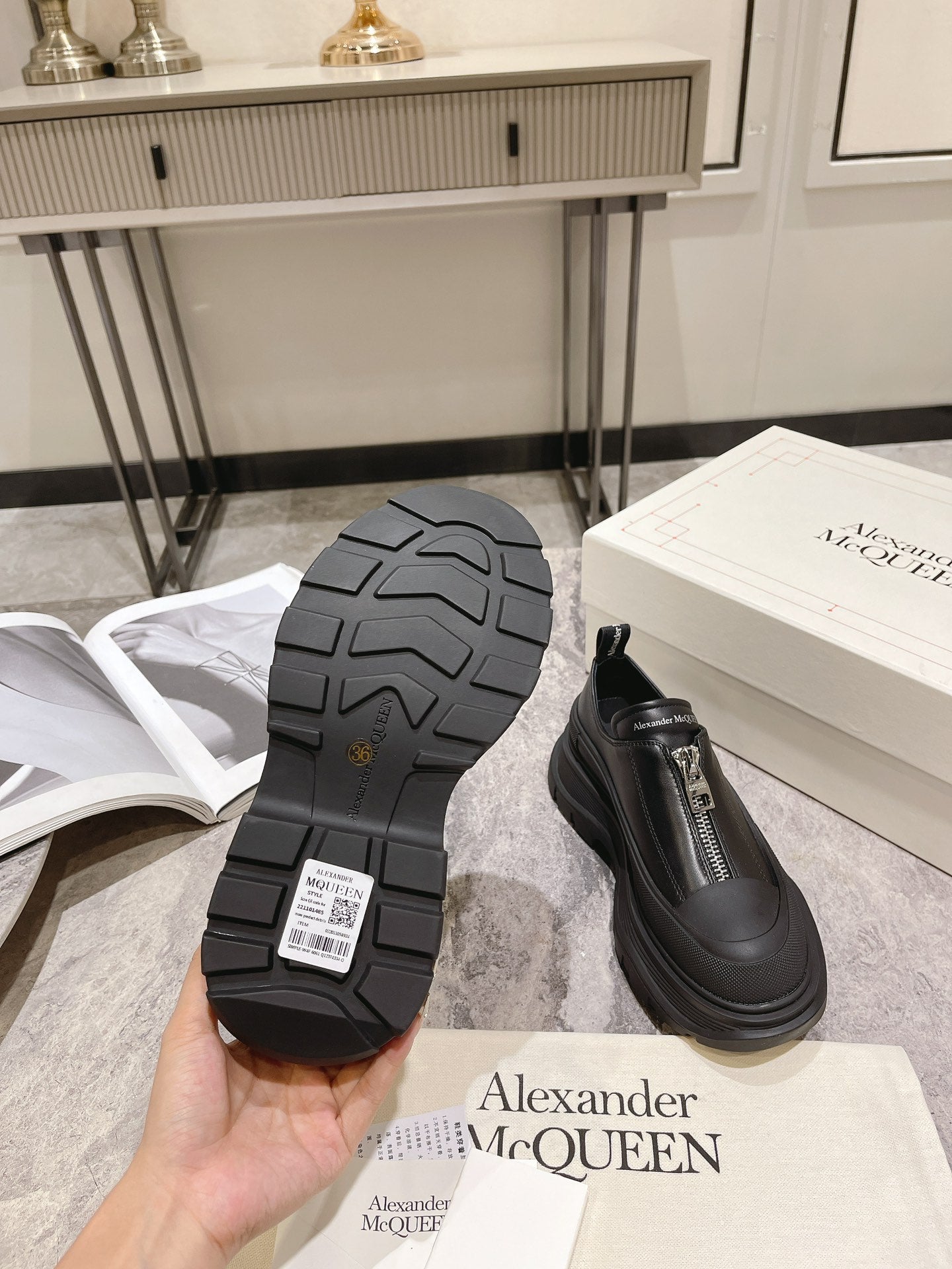 LuxluxHouse Best Quality Shoes Alexander McQueen