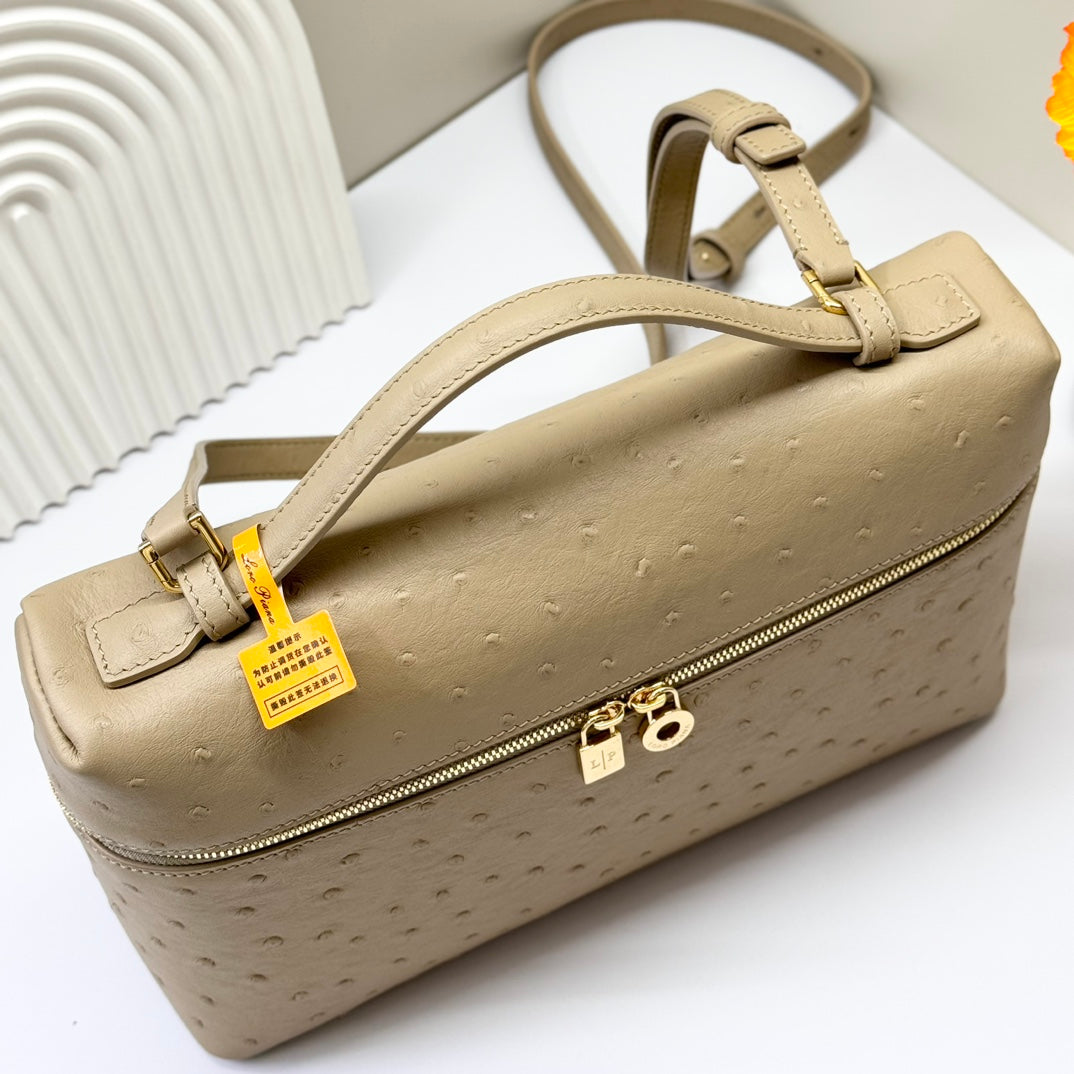 LuxluxHouse Best Quality Bags Loro Piana Women
