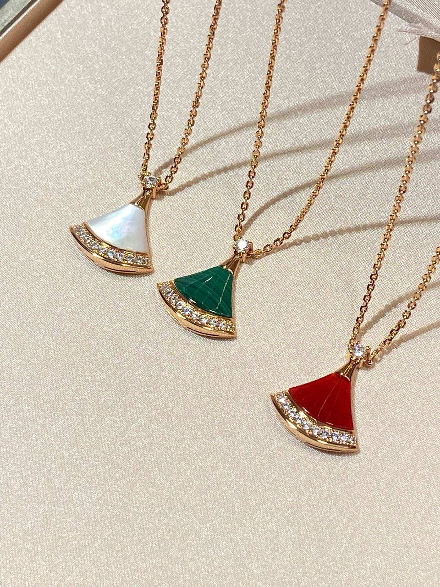 LuxluxHouse Best Quality Accessories Necklace Bvlgari