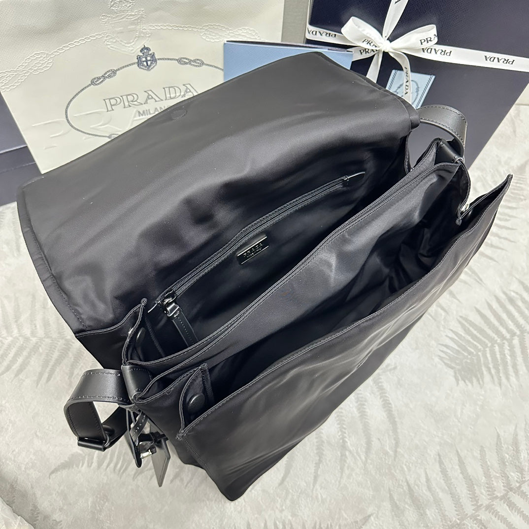 LuxluxHouse Best Quality Bags Prada Women Men