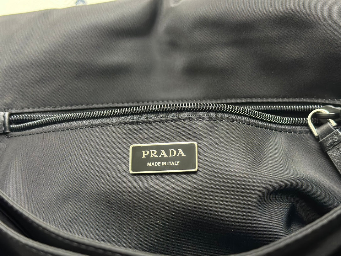 LuxluxHouse Best Quality Bags Prada Women Men