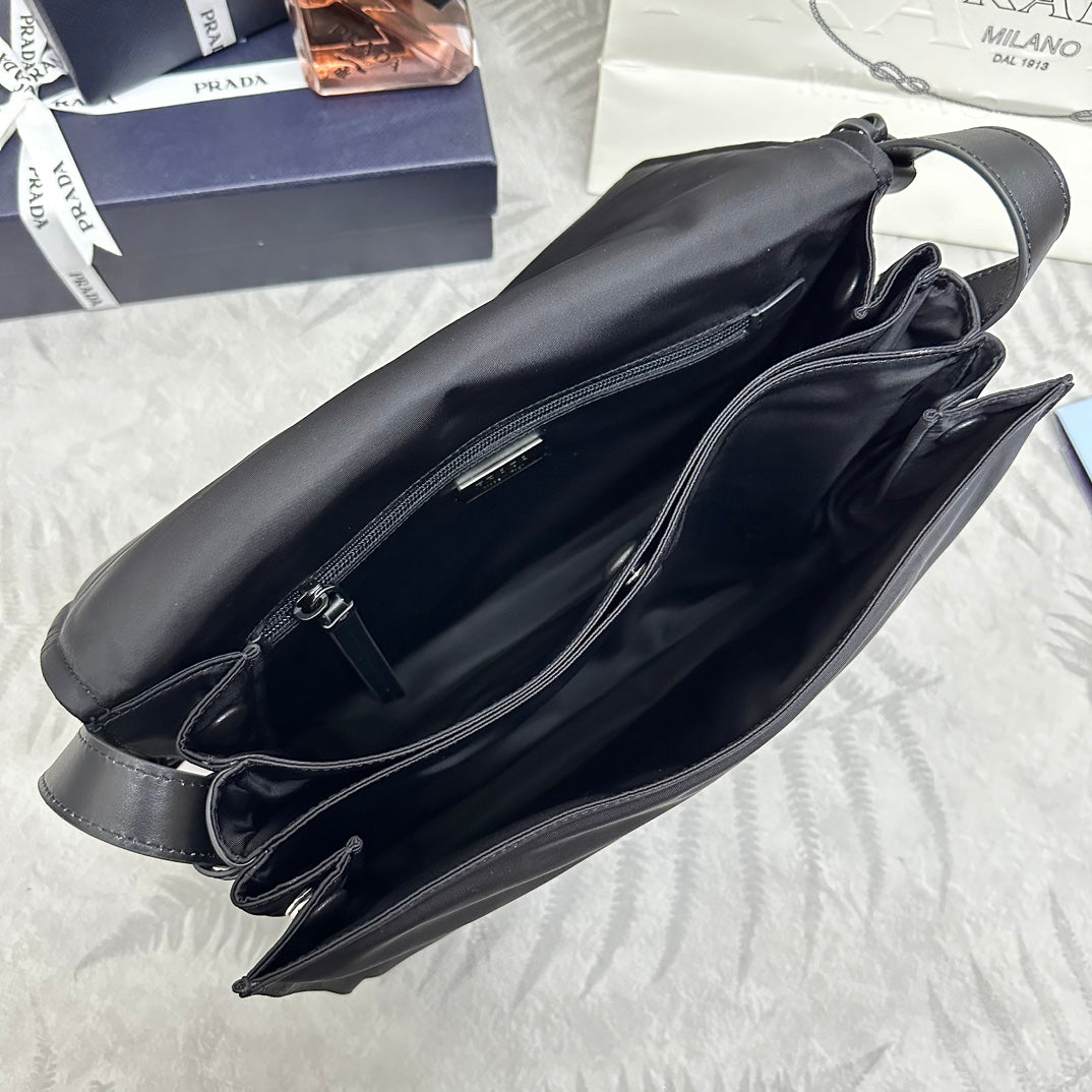 LuxluxHouse Best Quality Bags Prada Women Men