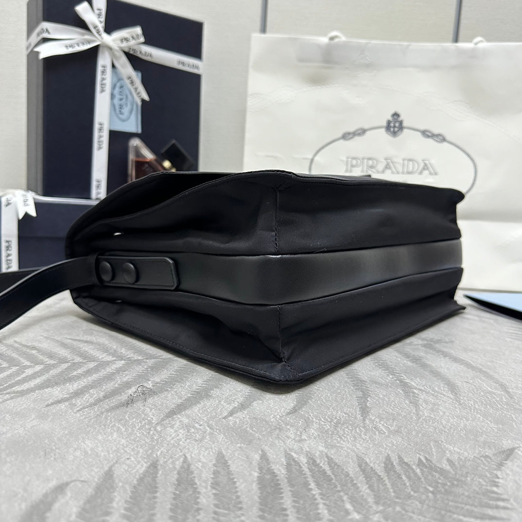 LuxluxHouse Best Quality Bags Prada Women Men