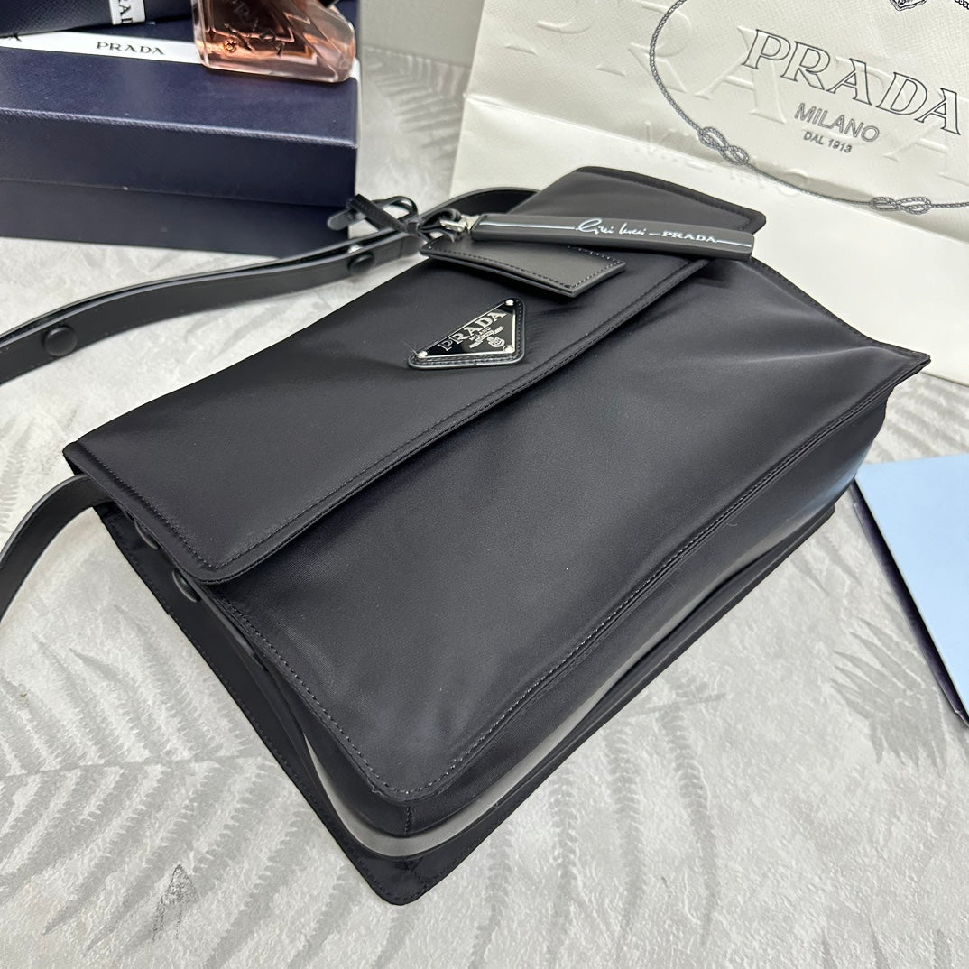 LuxluxHouse Best Quality Bags Prada Women Men