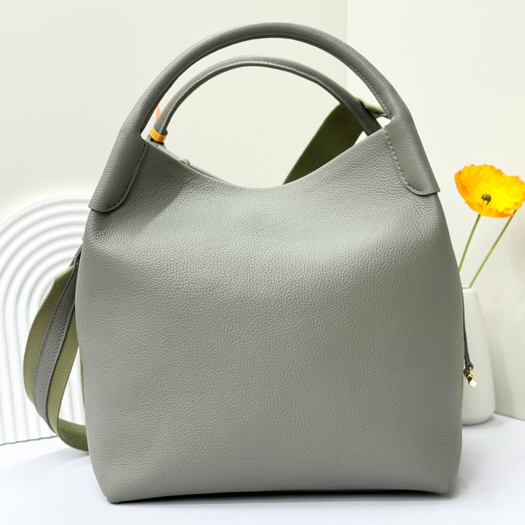 LuxluxHouse Best Quality Bags Loro Piana Women