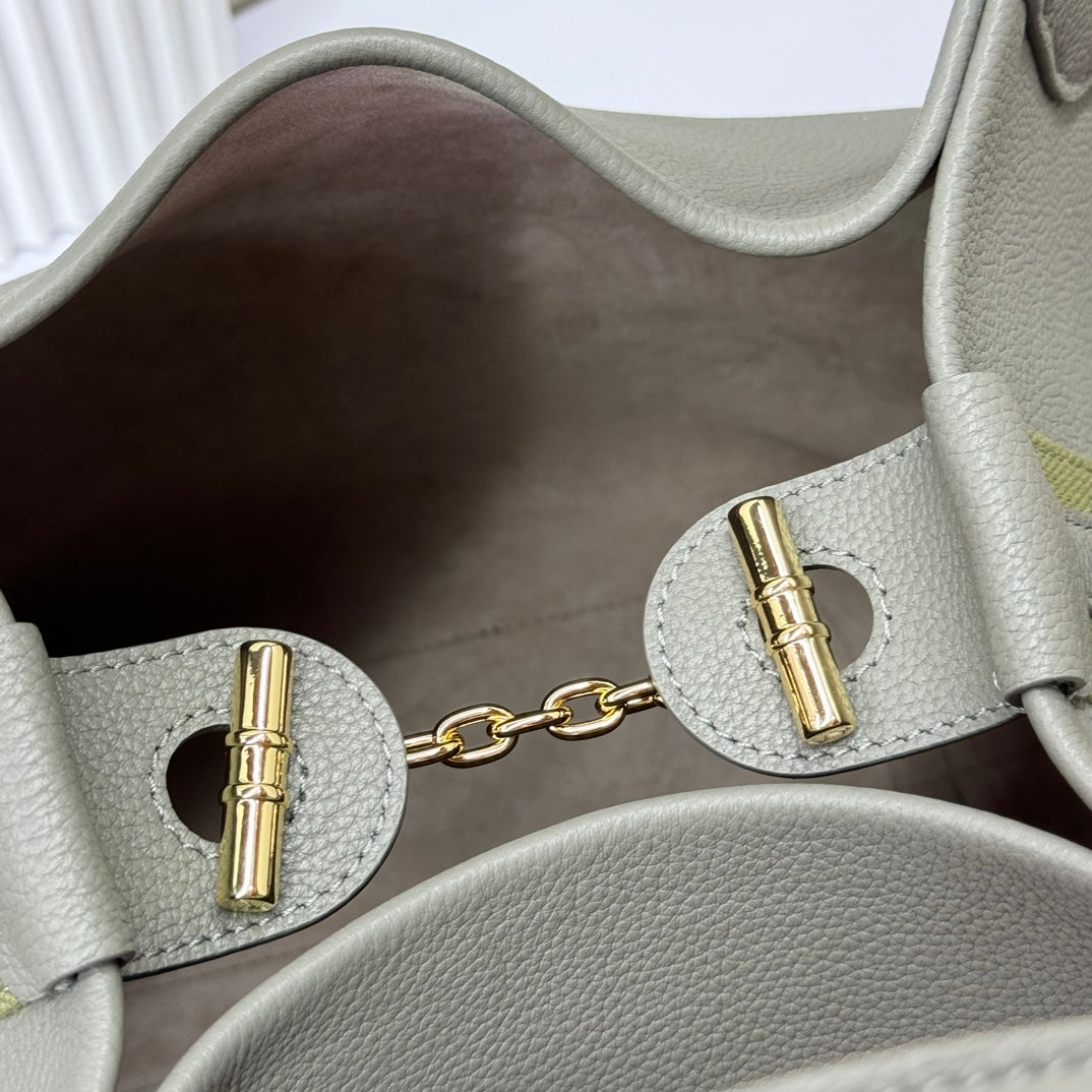 LuxluxHouse Best Quality Bags Loro Piana Women