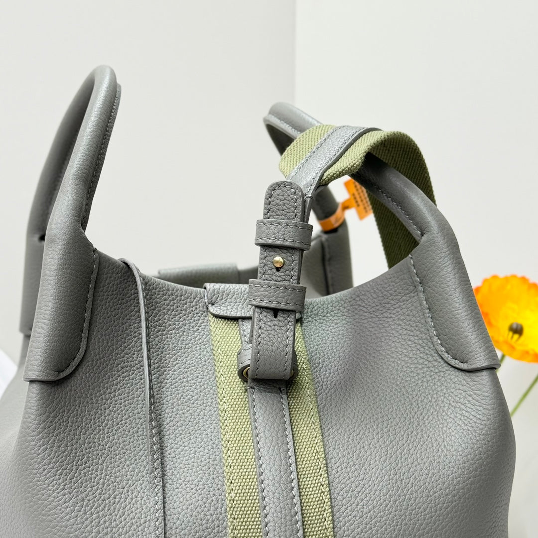LuxluxHouse Best Quality Bags Loro Piana Women