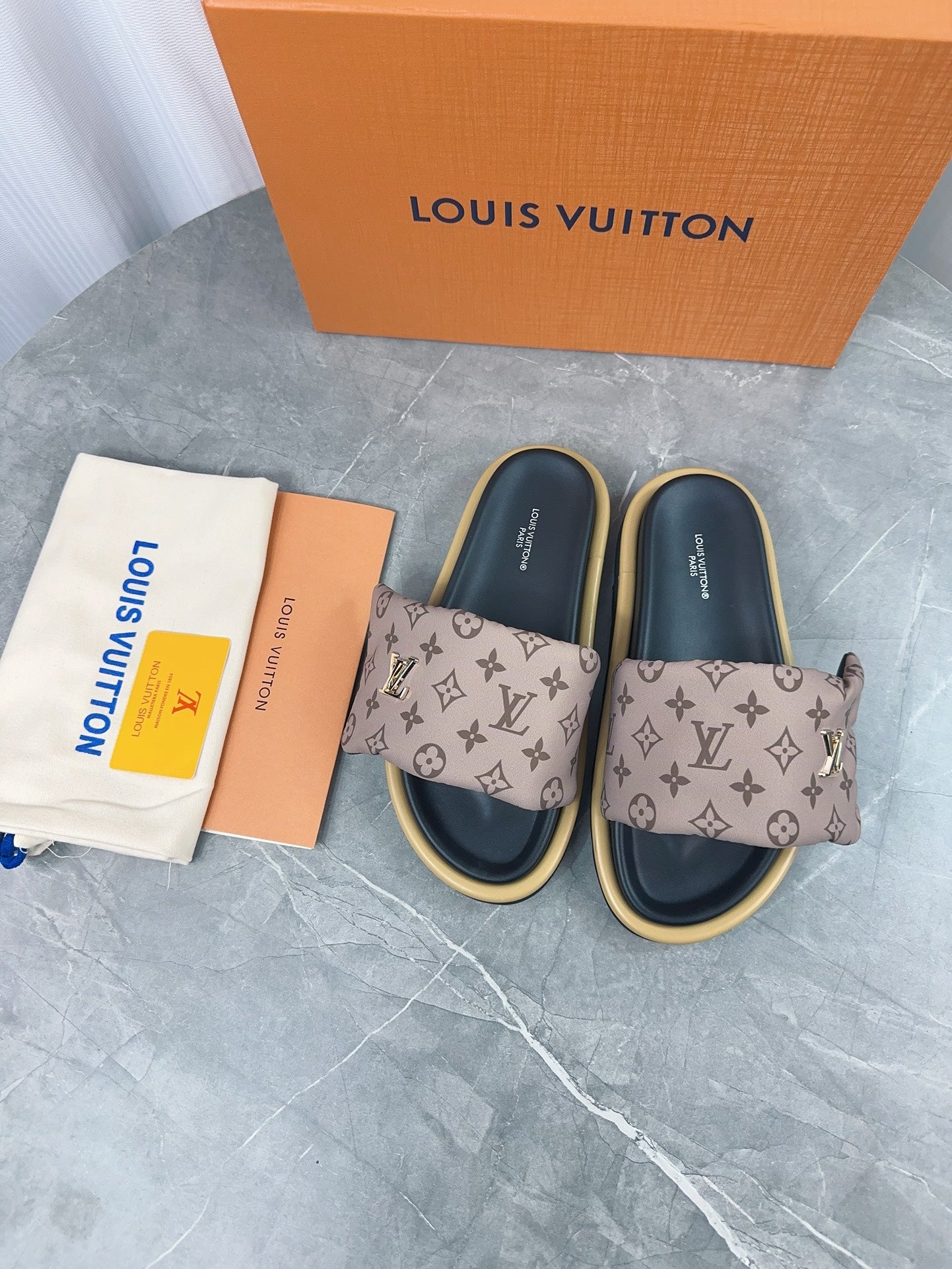 LuxluxHouse Best Quality Sandals Louis Vuitton