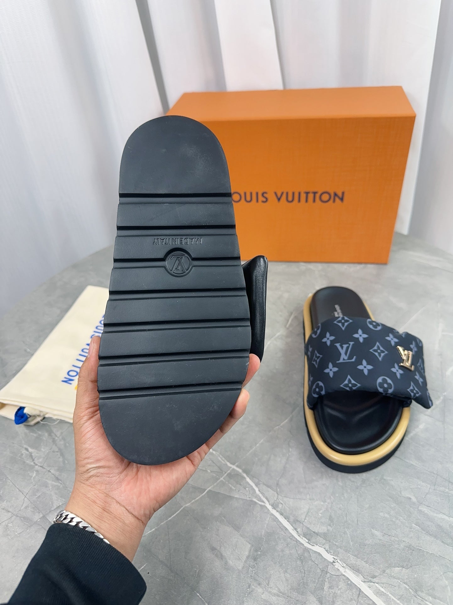 LuxluxHouse Best Quality Sandals Louis Vuitton