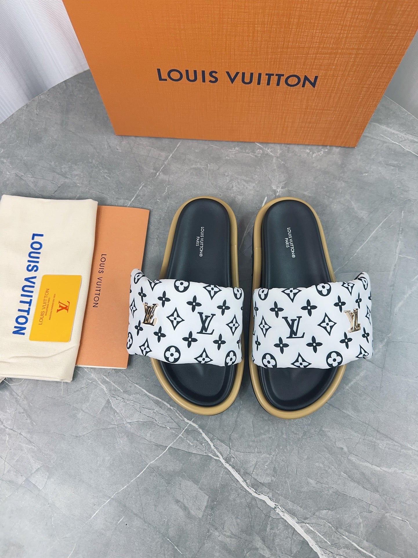 LuxluxHouse Best Quality Sandals Louis Vuitton