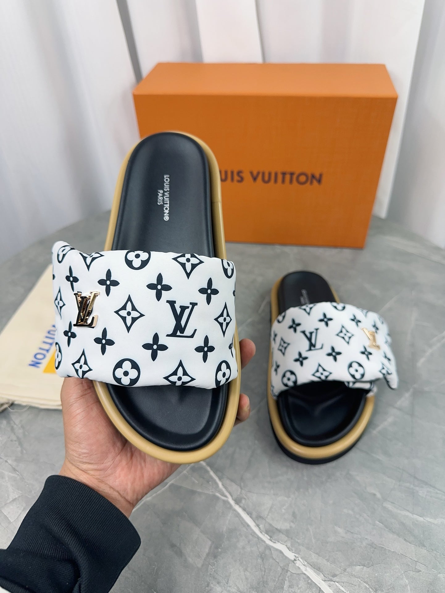 LuxluxHouse Best Quality Sandals Louis Vuitton