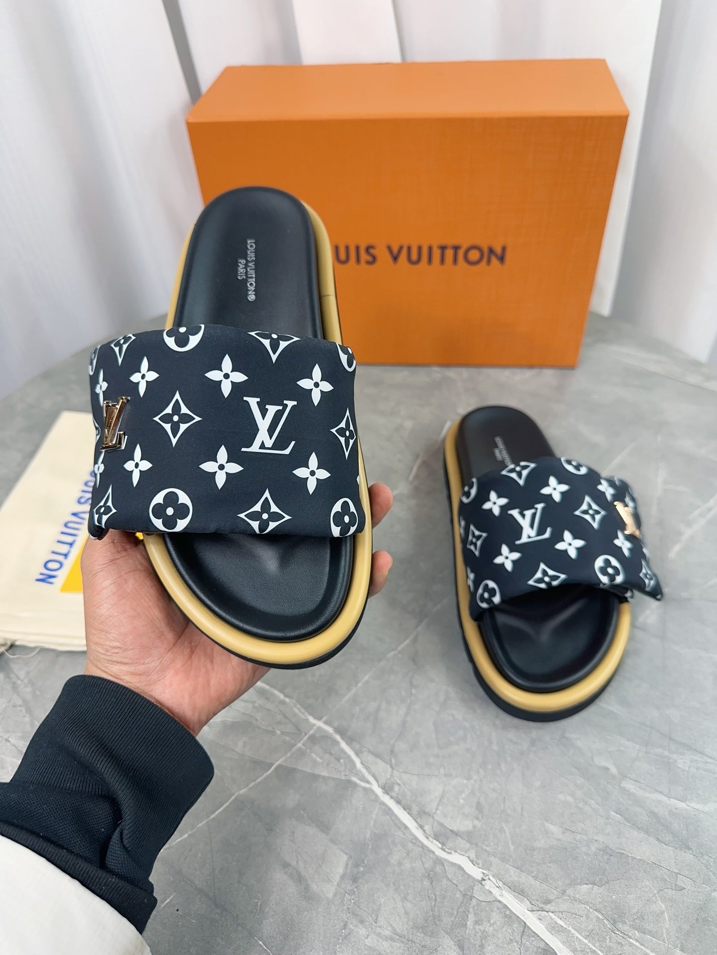 LuxluxHouse Best Quality Sandals Louis Vuitton