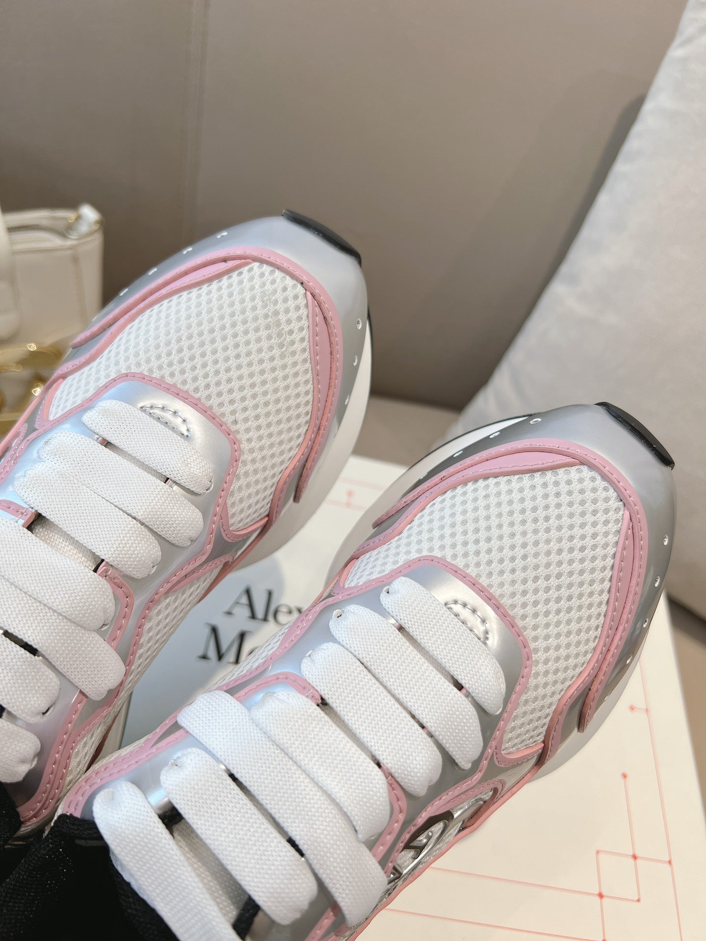 LuxluxHouse Best Quality Shoes Alexander McQueen