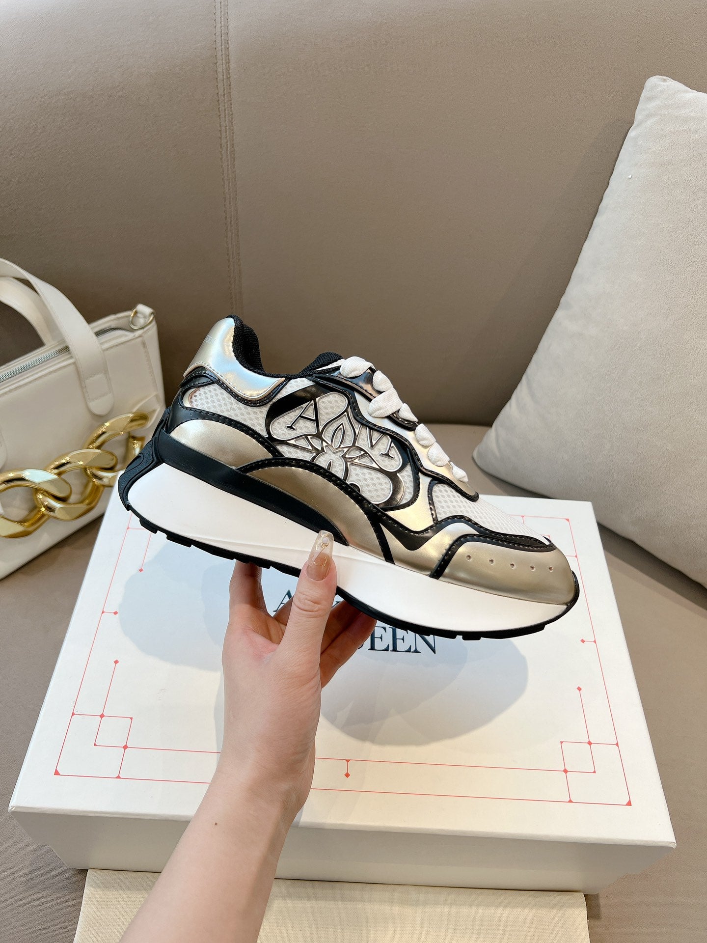 LuxluxHouse Best Quality Shoes Alexander McQueen
