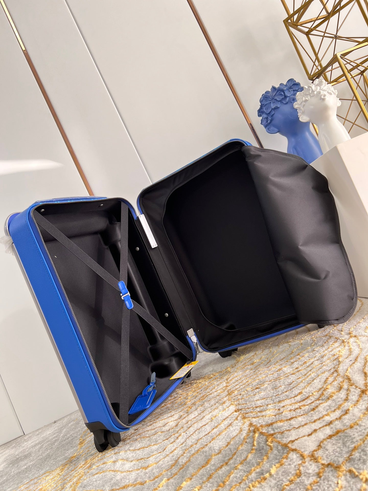 LuxluxHouse Best Quality Bags Luggage