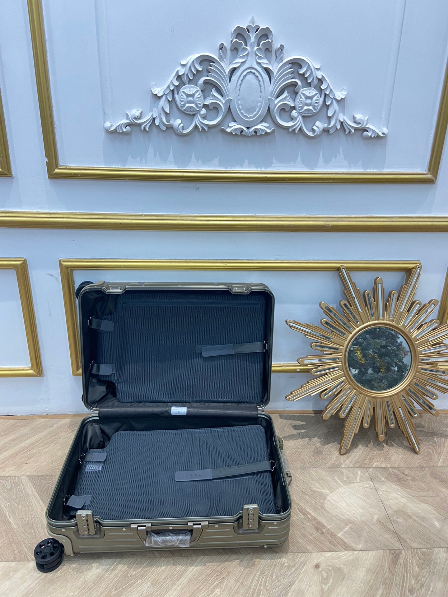 LuxluxHouse Best Quality Bags Luggage