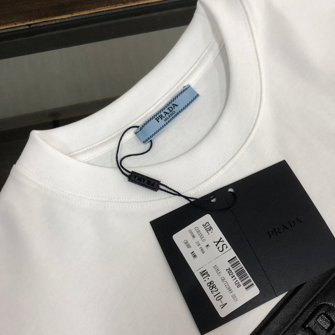LuxluxHouse Best Quality Clothes T-shirt Prada