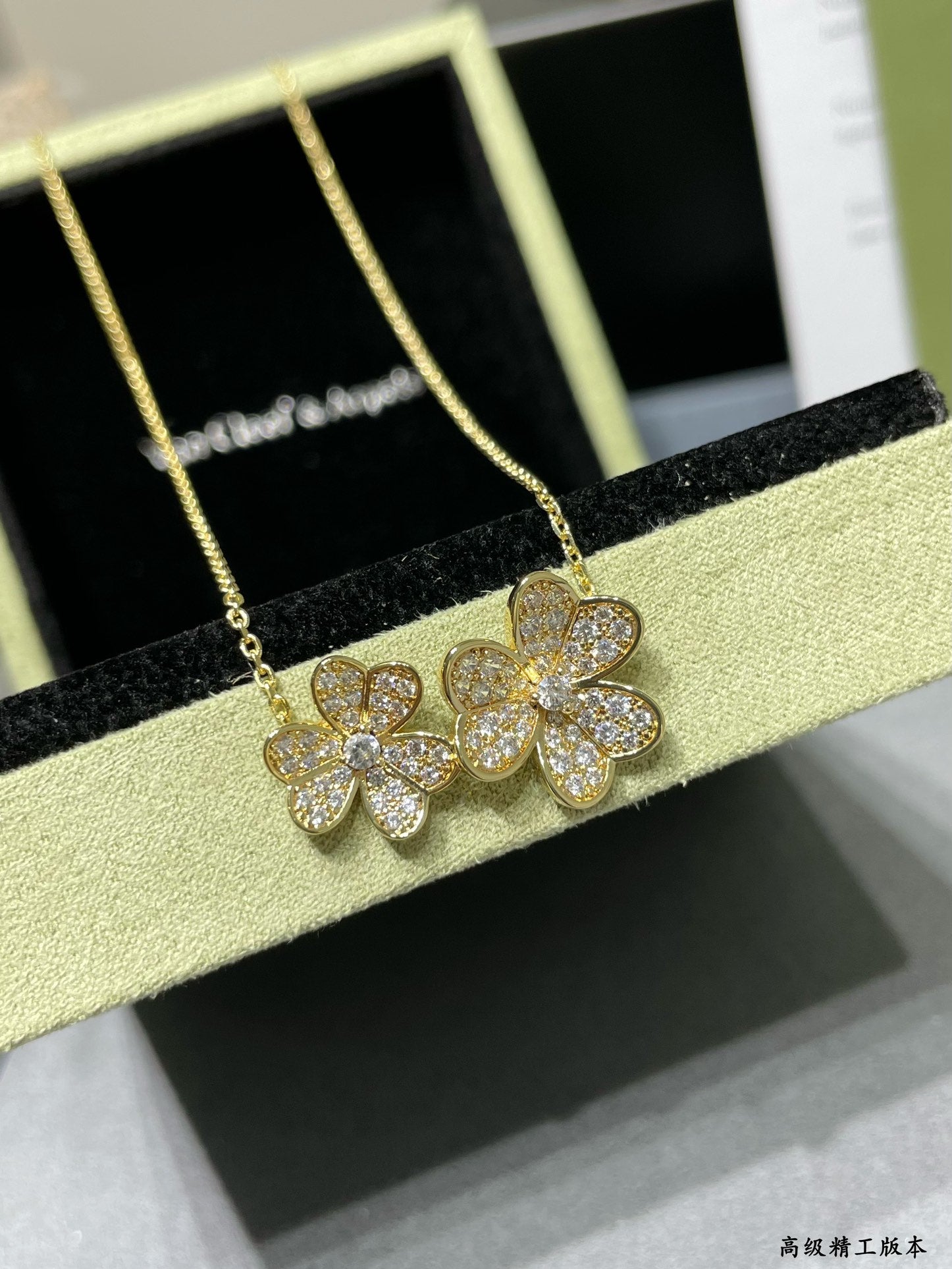 LuxluxHouse Best Quality Accessories Van Cleef & Arpels