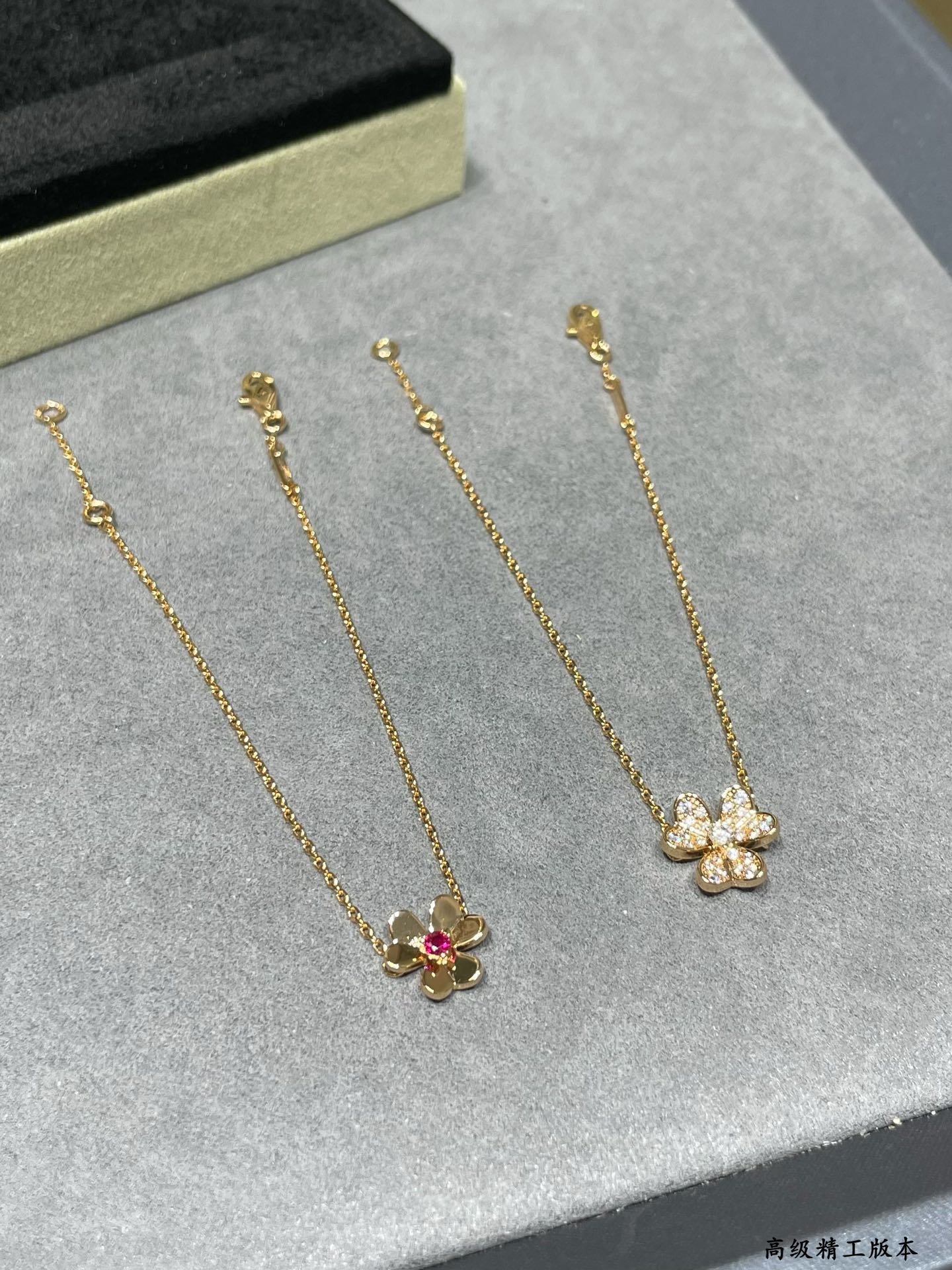 LuxluxHouse Best Quality Accessories Van Cleef & Arpels