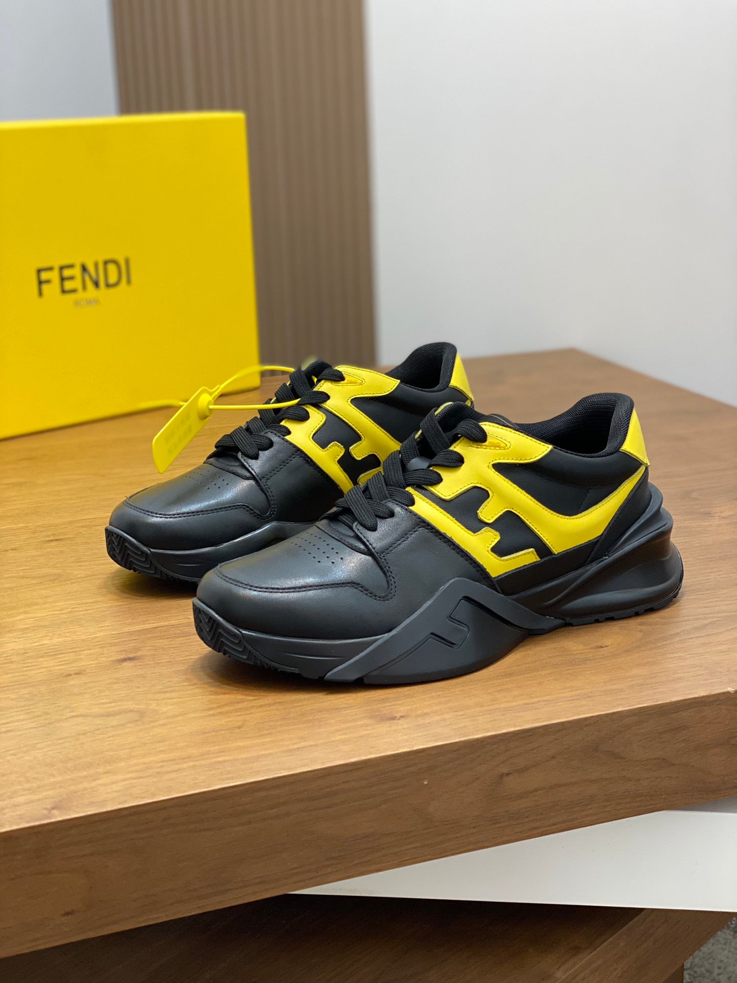 LuxluxHouse Best Quality Shoes Fendi