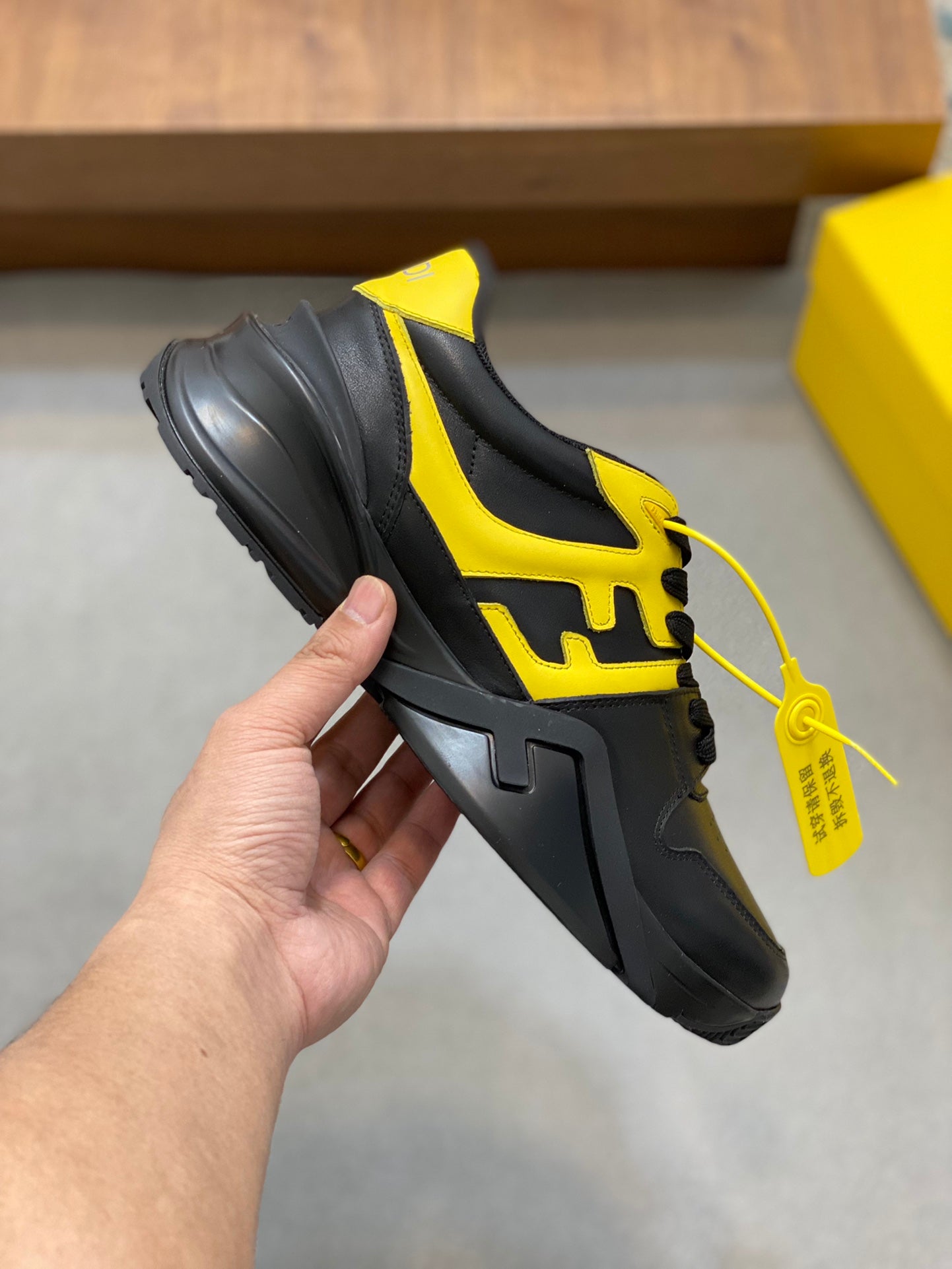 LuxluxHouse Best Quality Shoes Fendi