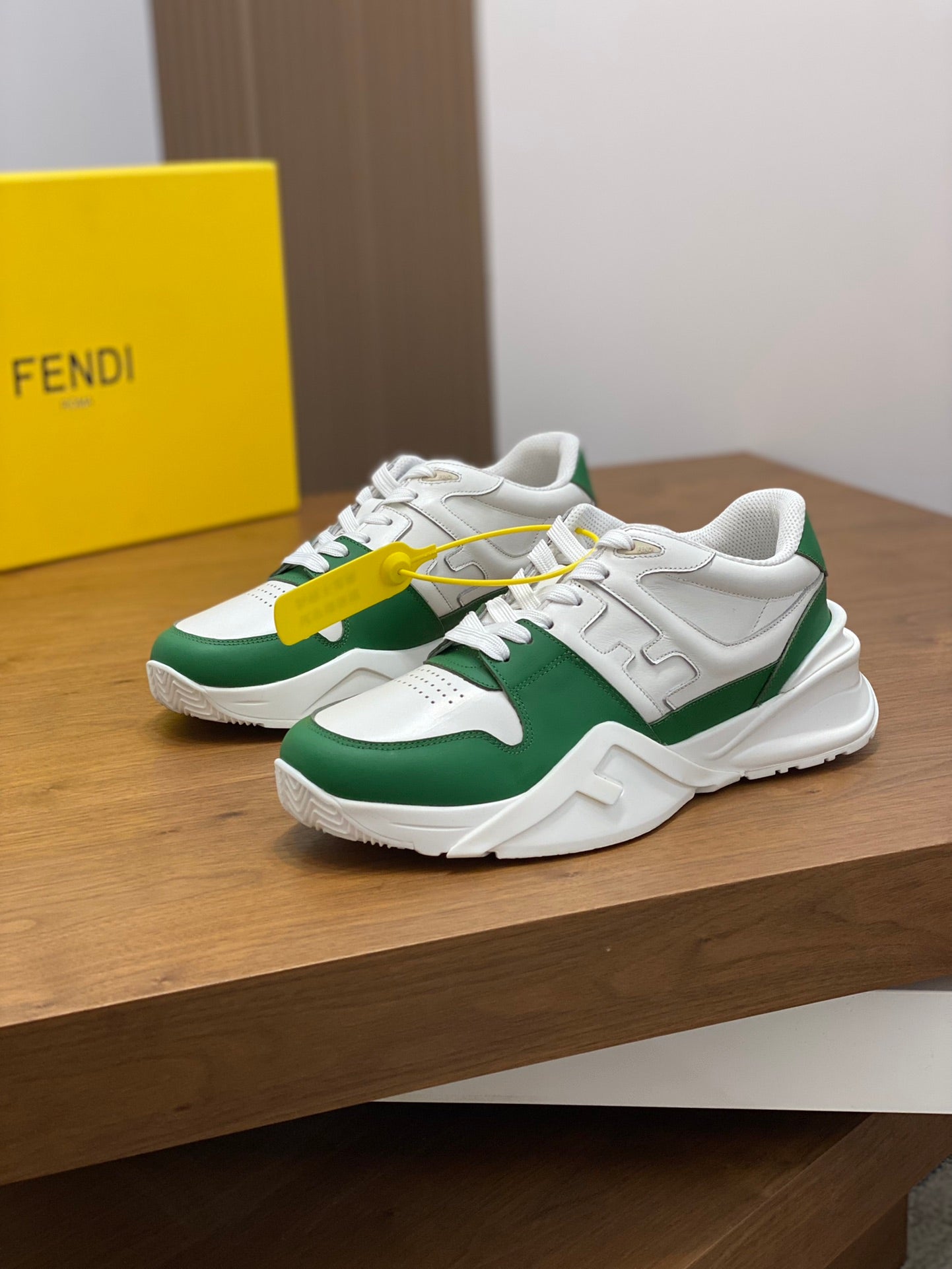 LuxluxHouse Best Quality Shoes Fendi