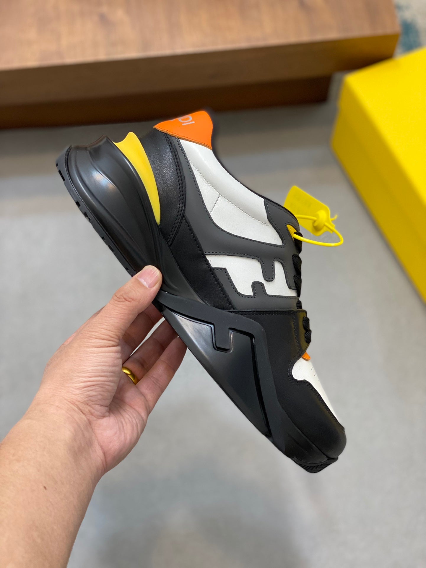 LuxluxHouse Best Quality Shoes Fendi