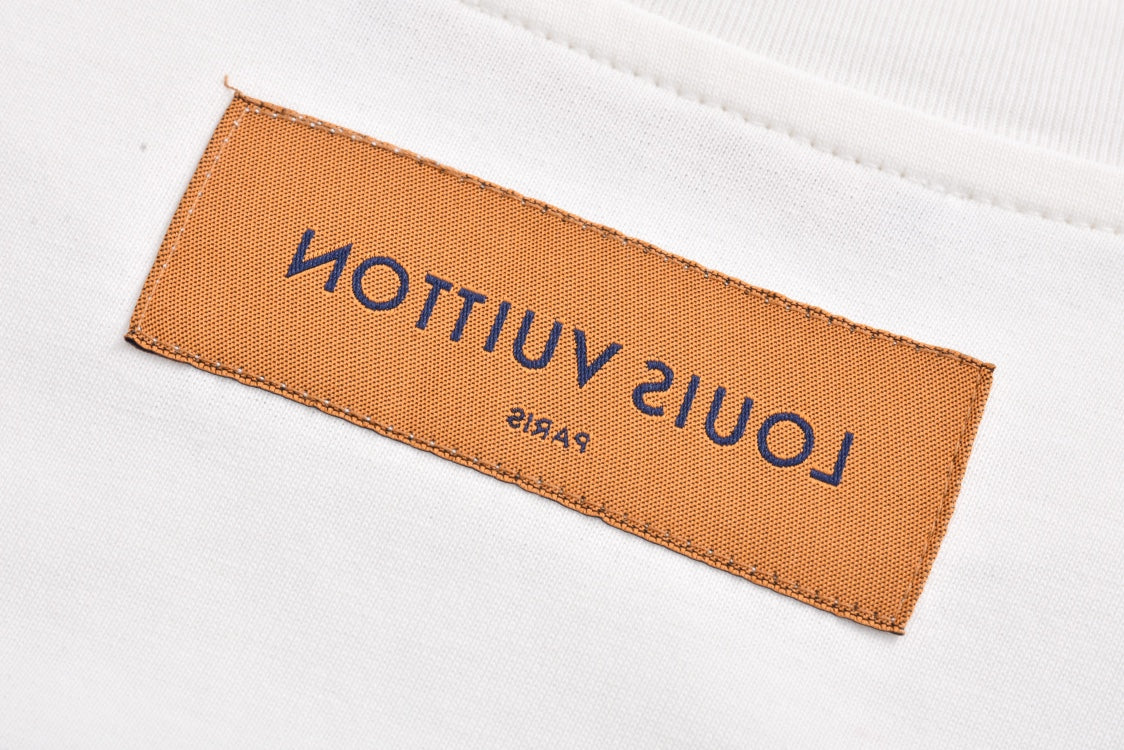 LuxluxHouse Best Quality Clothes T-shirt Louis Vuitton