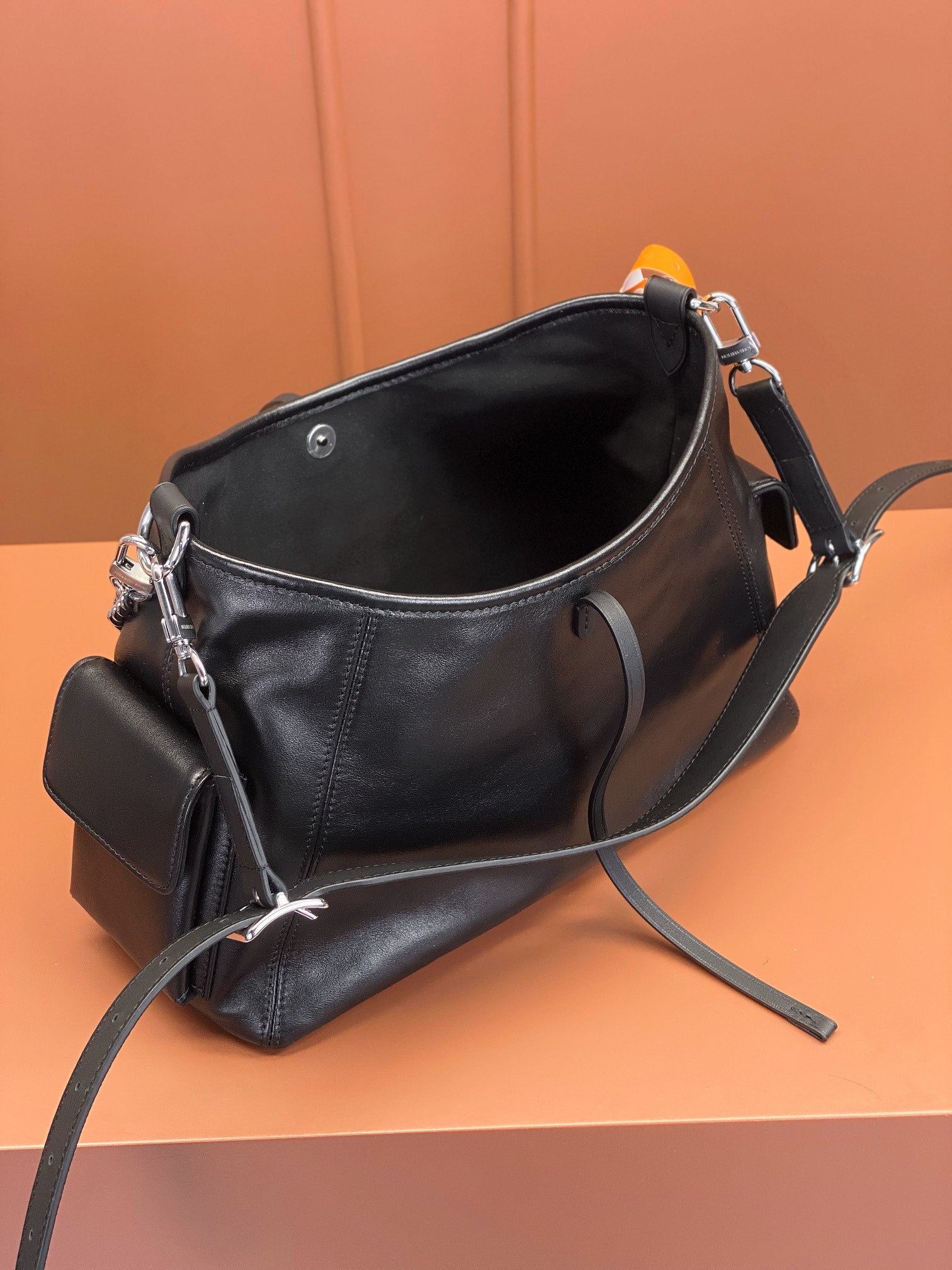 LuxluxHouse Best Quality Bags Louis Vuitton Women Men