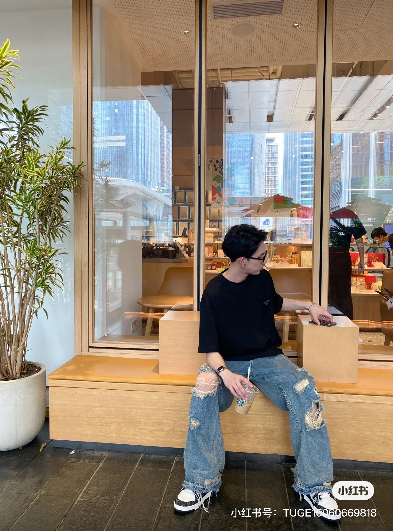 LuxluxHouse Best Quality Clothes T-shirt Prada