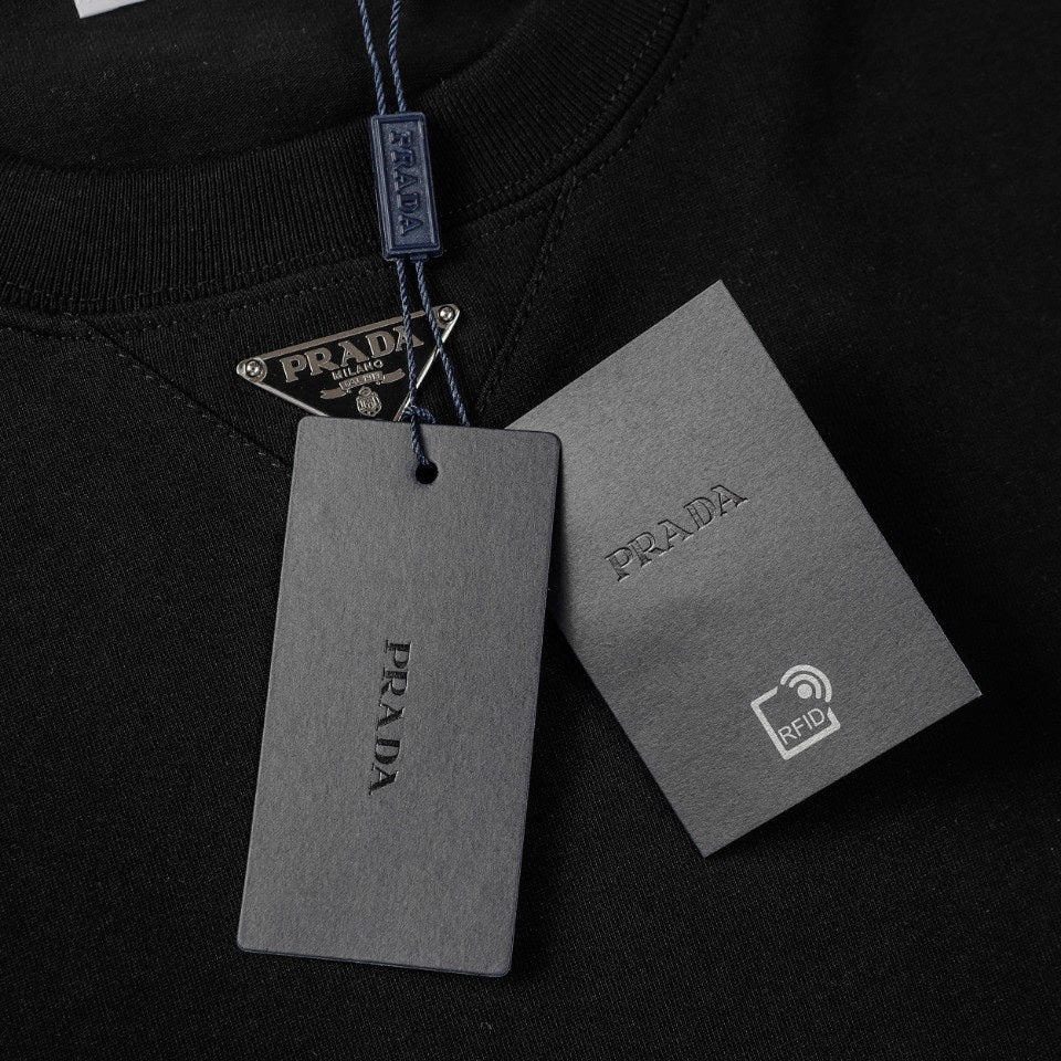 LuxluxHouse Best Quality Clothes T-shirt Prada