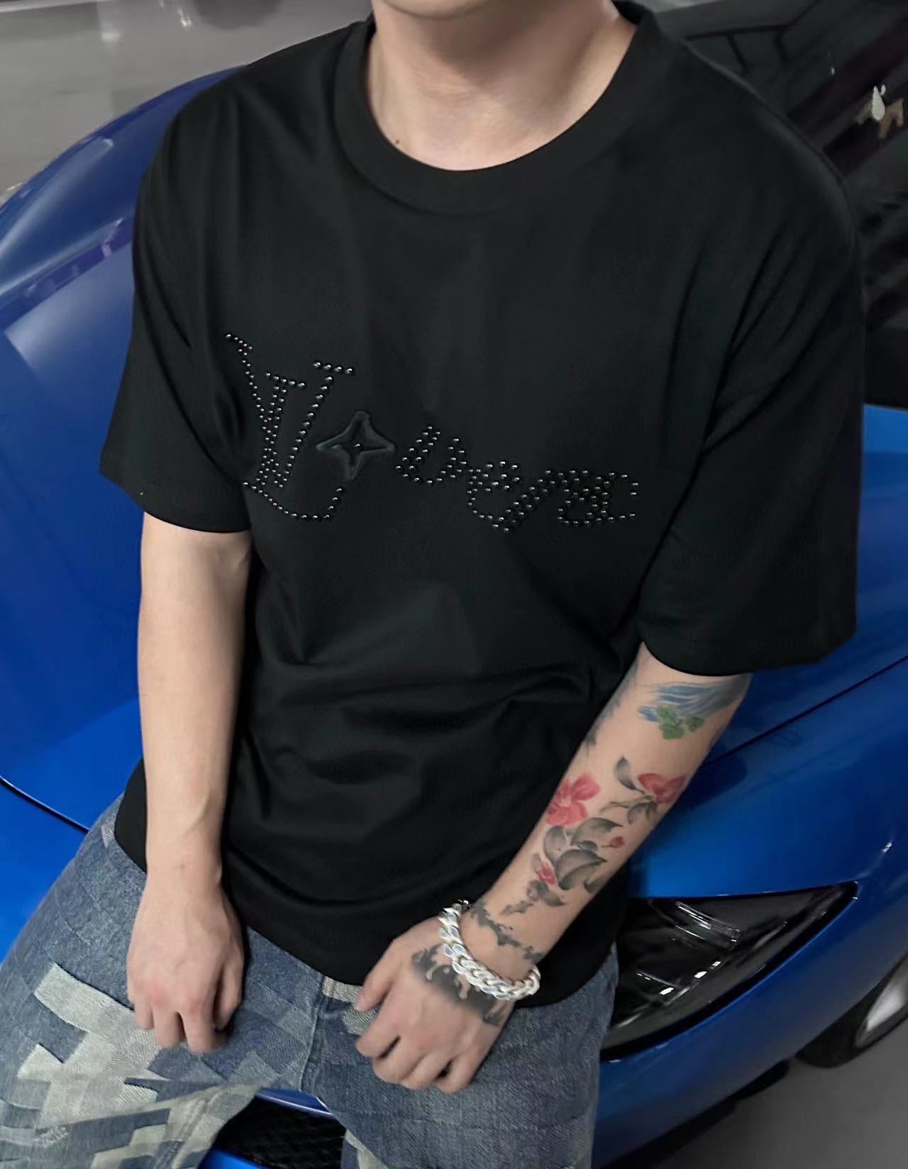 LuxluxHouse Best Quality Clothes T-shirt Louis Vuitton