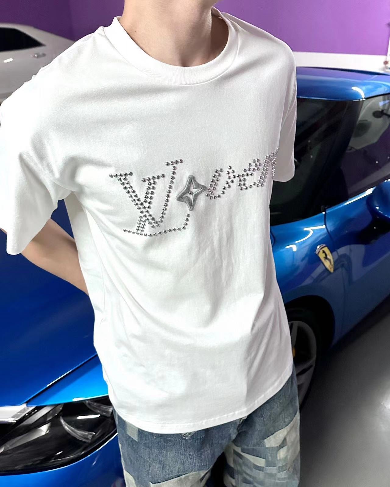 LuxluxHouse Best Quality Clothes T-shirt Louis Vuitton