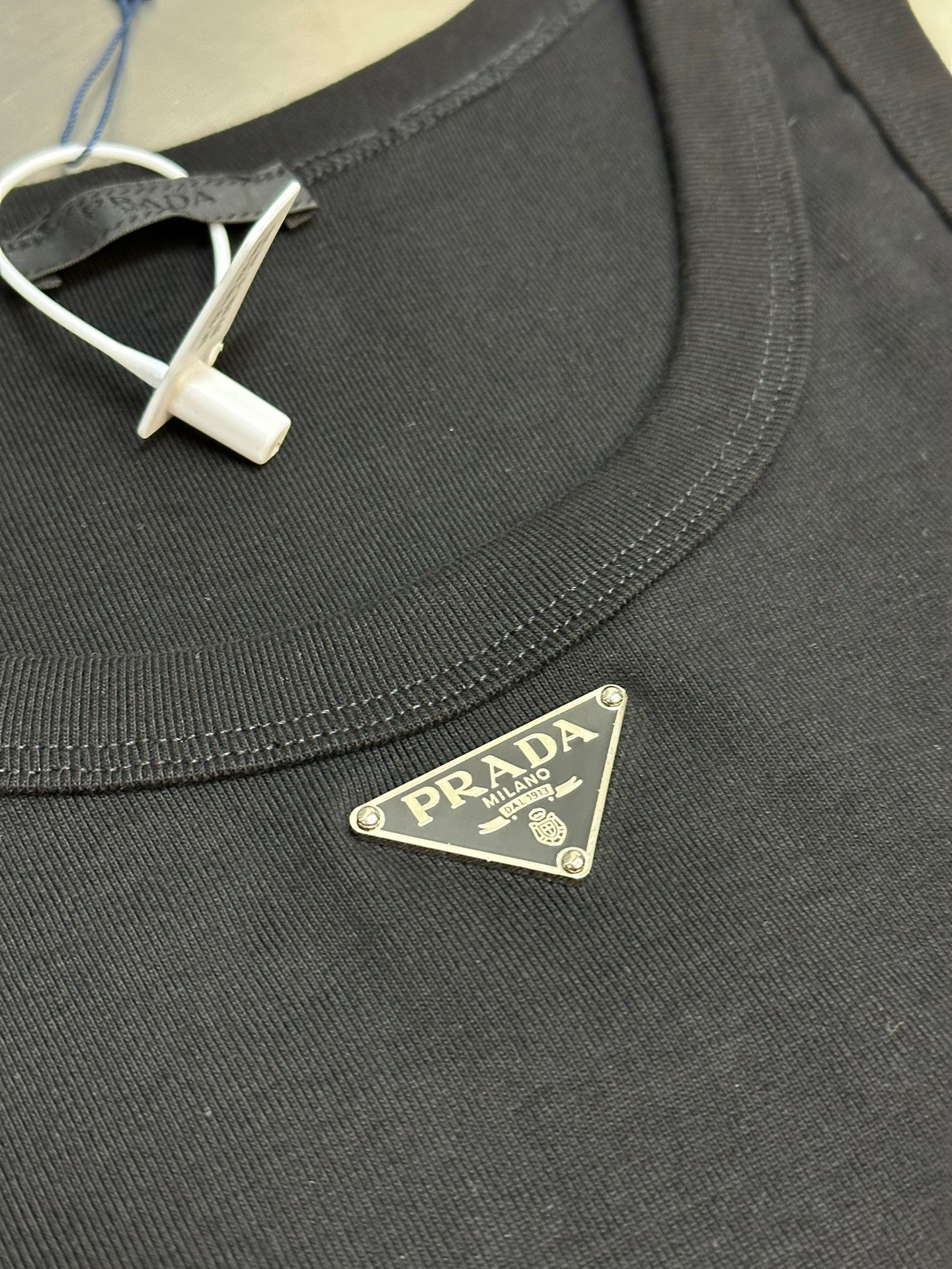 LuxluxHouse Best Quality Clothes T-shirt Prada