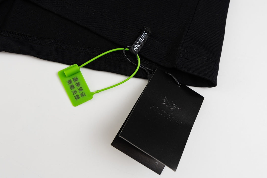 LuxluxHouse Best Quality Clothes T-shirt Arcteryx