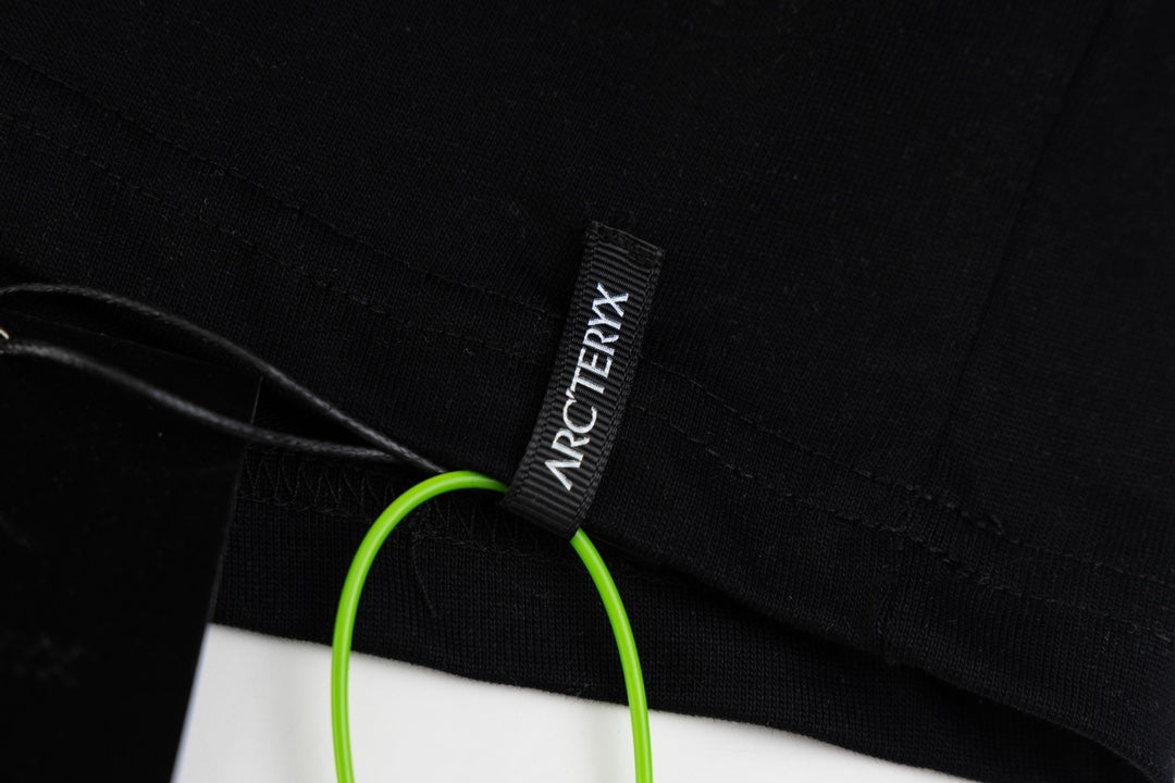 LuxluxHouse Best Quality Clothes T-shirt Arcteryx